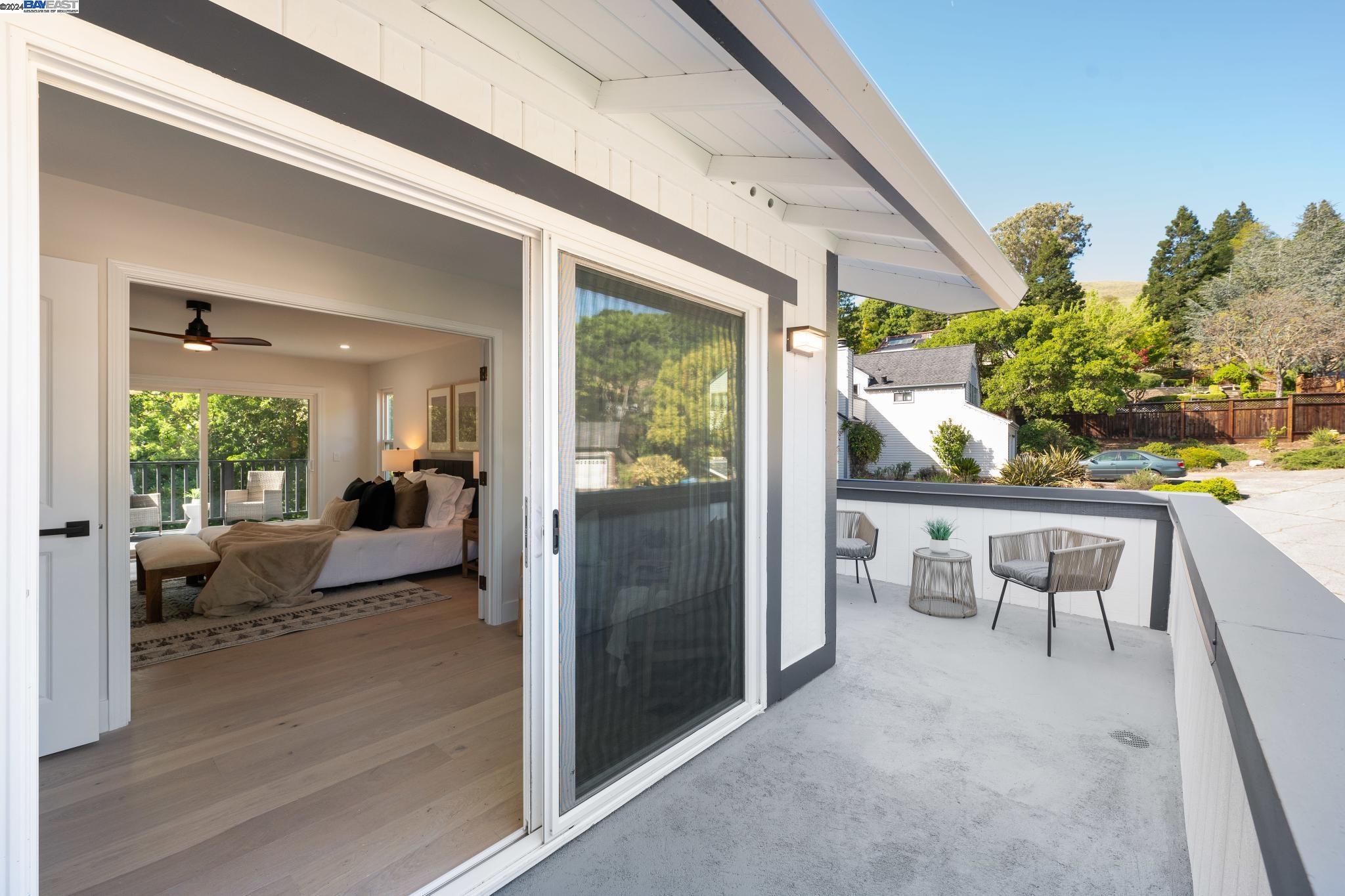 10 Paradise Ct