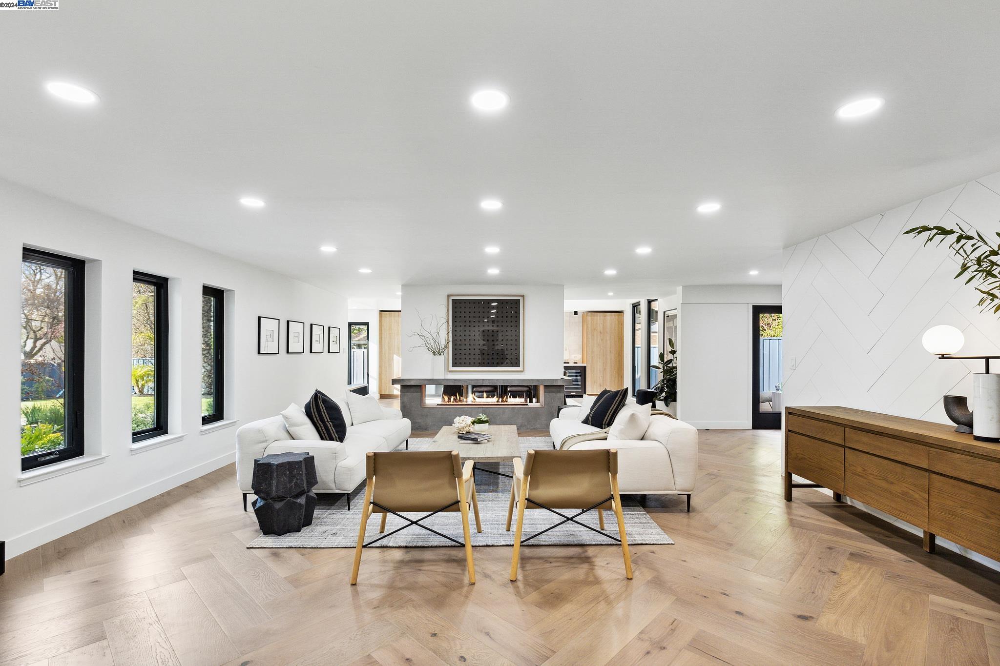 1510 Avenida Nueva