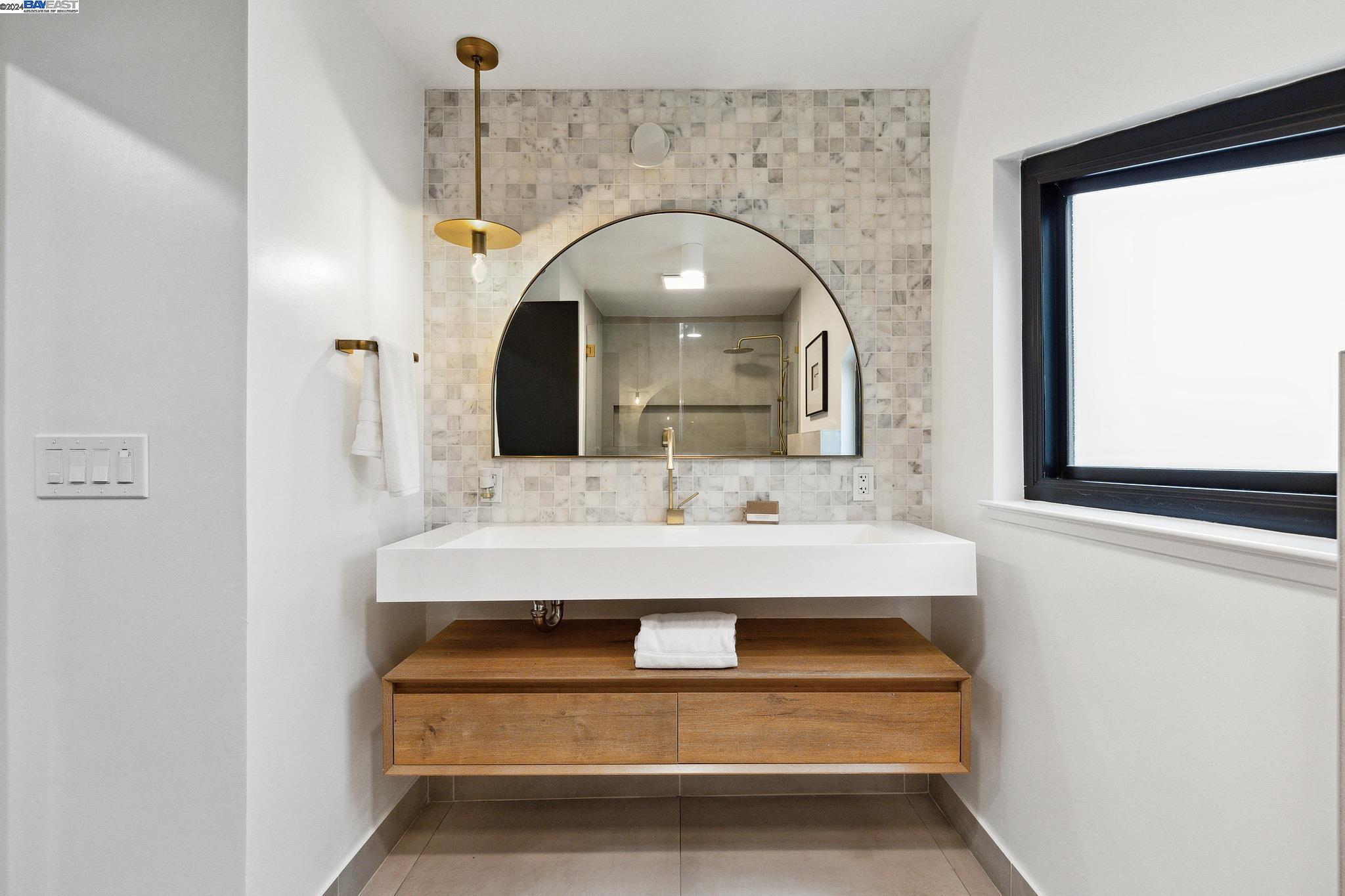1510 Avenida Nueva