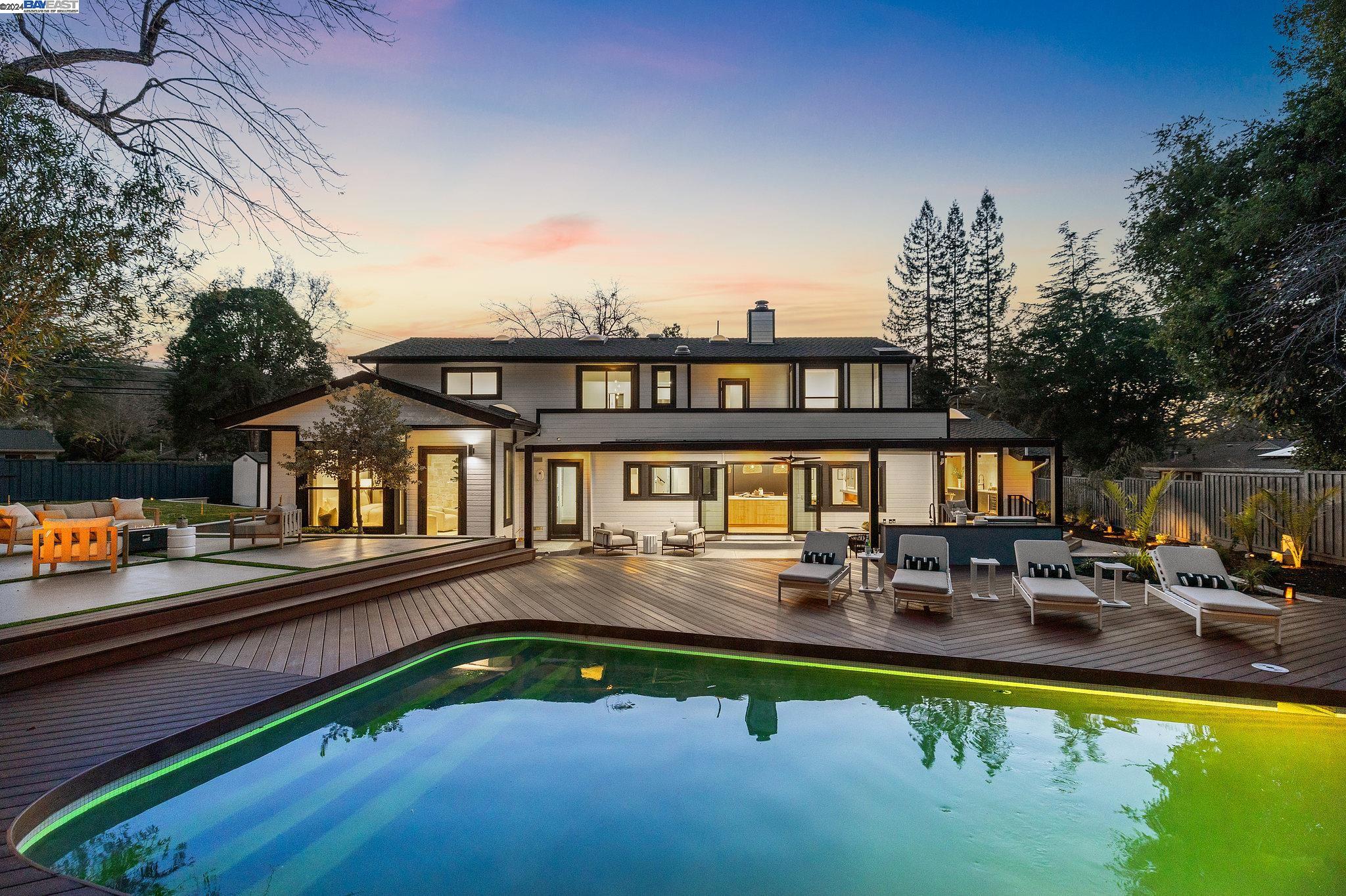 1510 Avenida Nueva