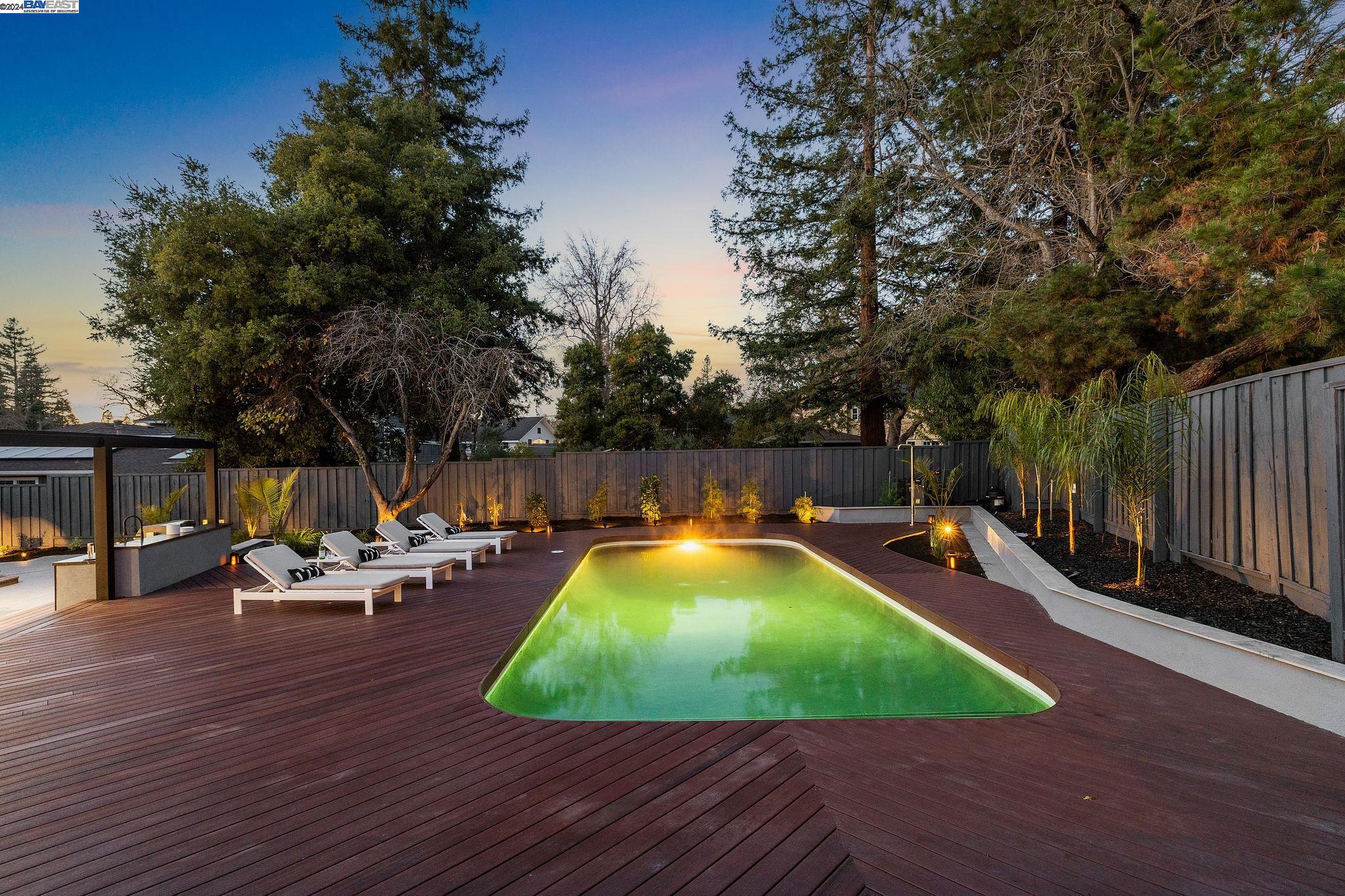 1510 Avenida Nueva