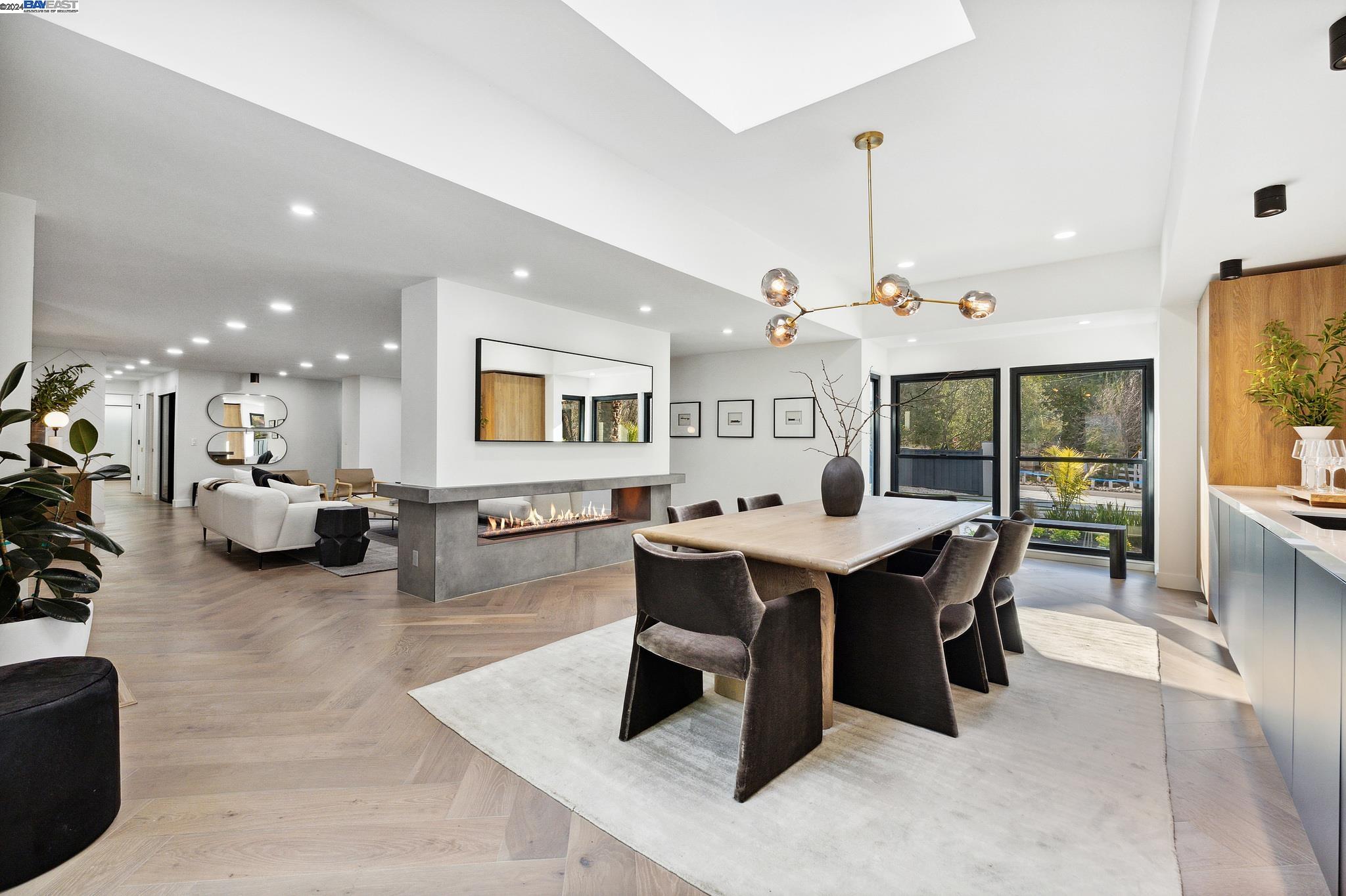 1510 Avenida Nueva