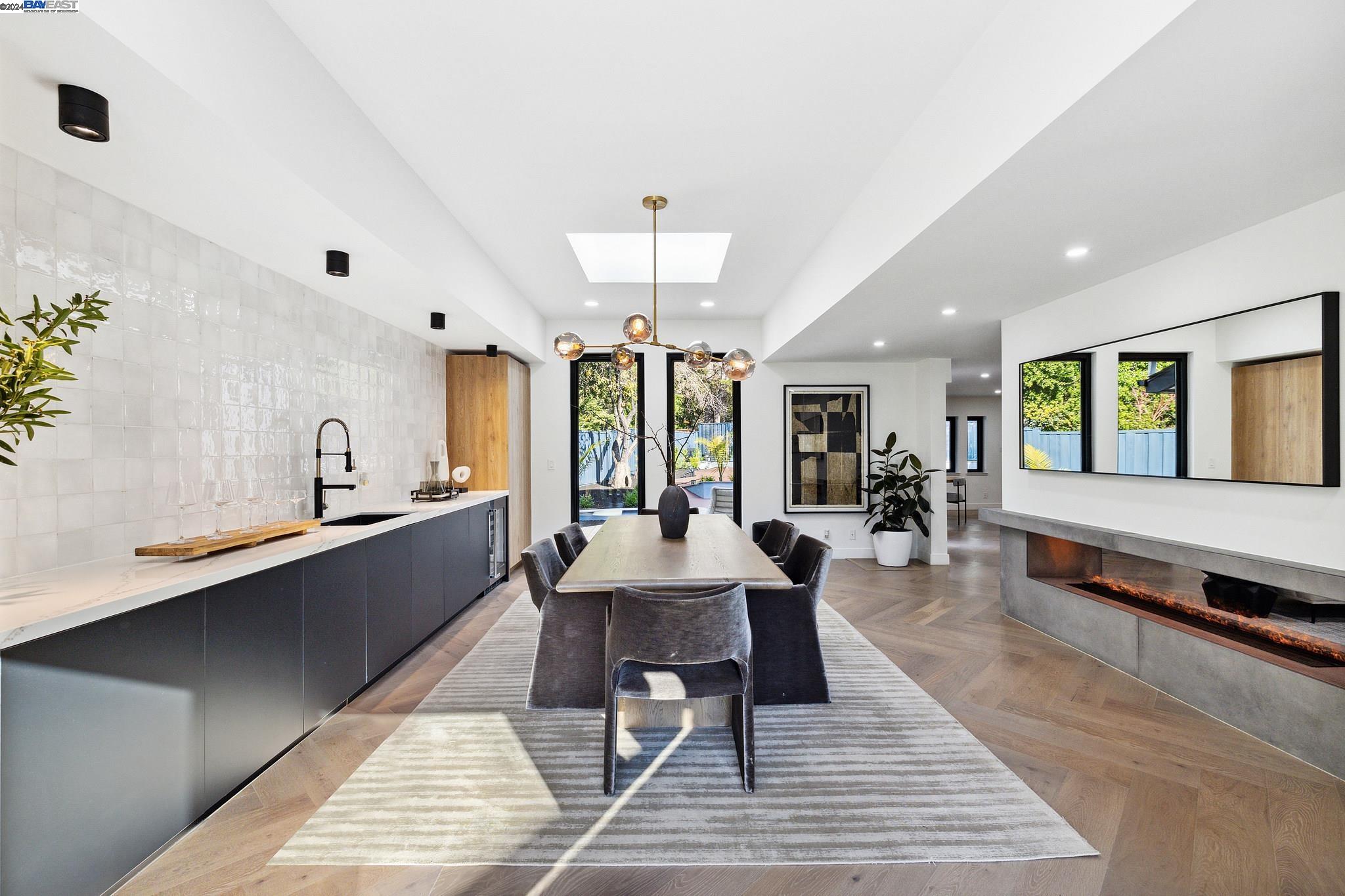 1510 Avenida Nueva