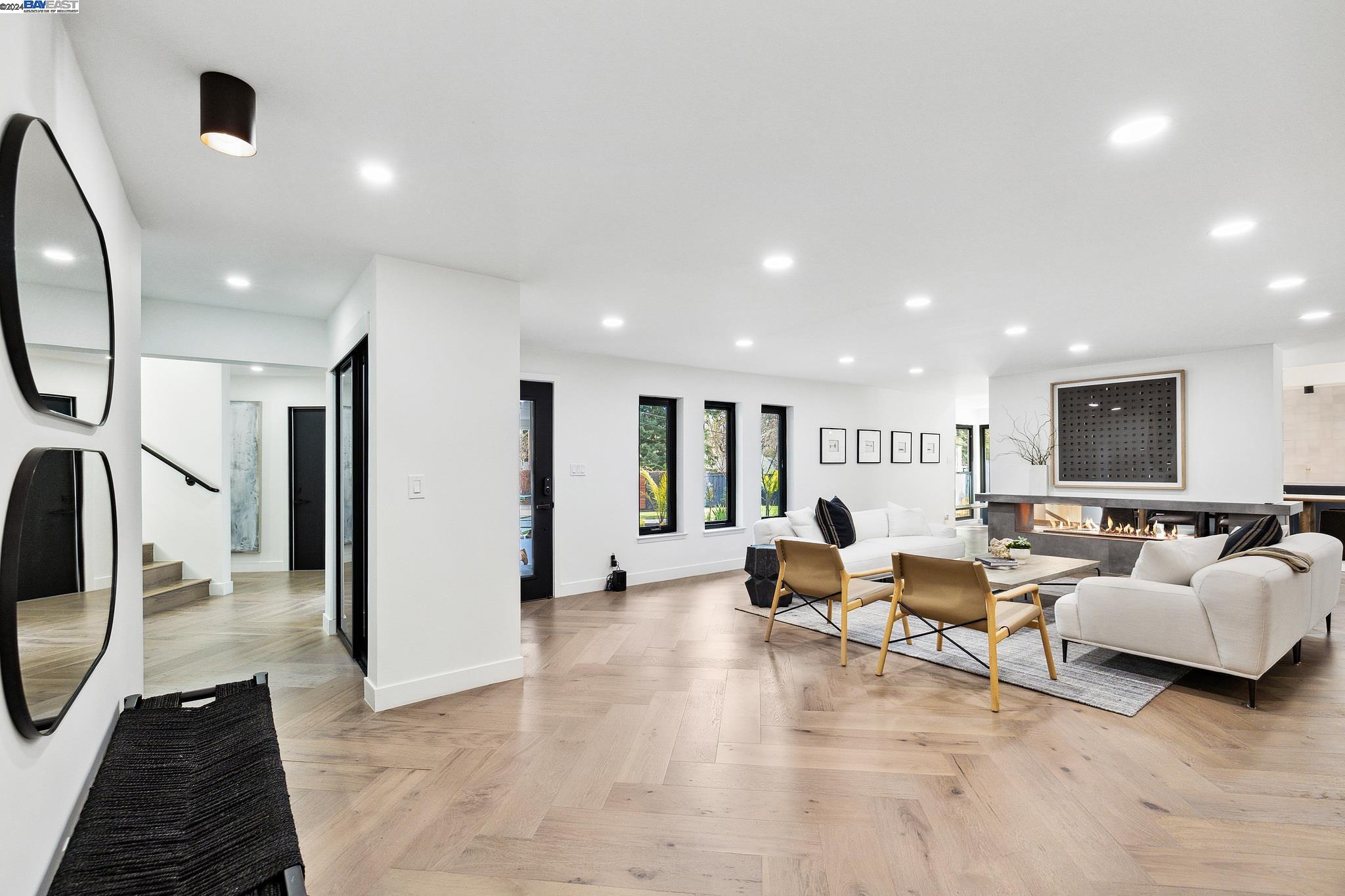 1510 Avenida Nueva