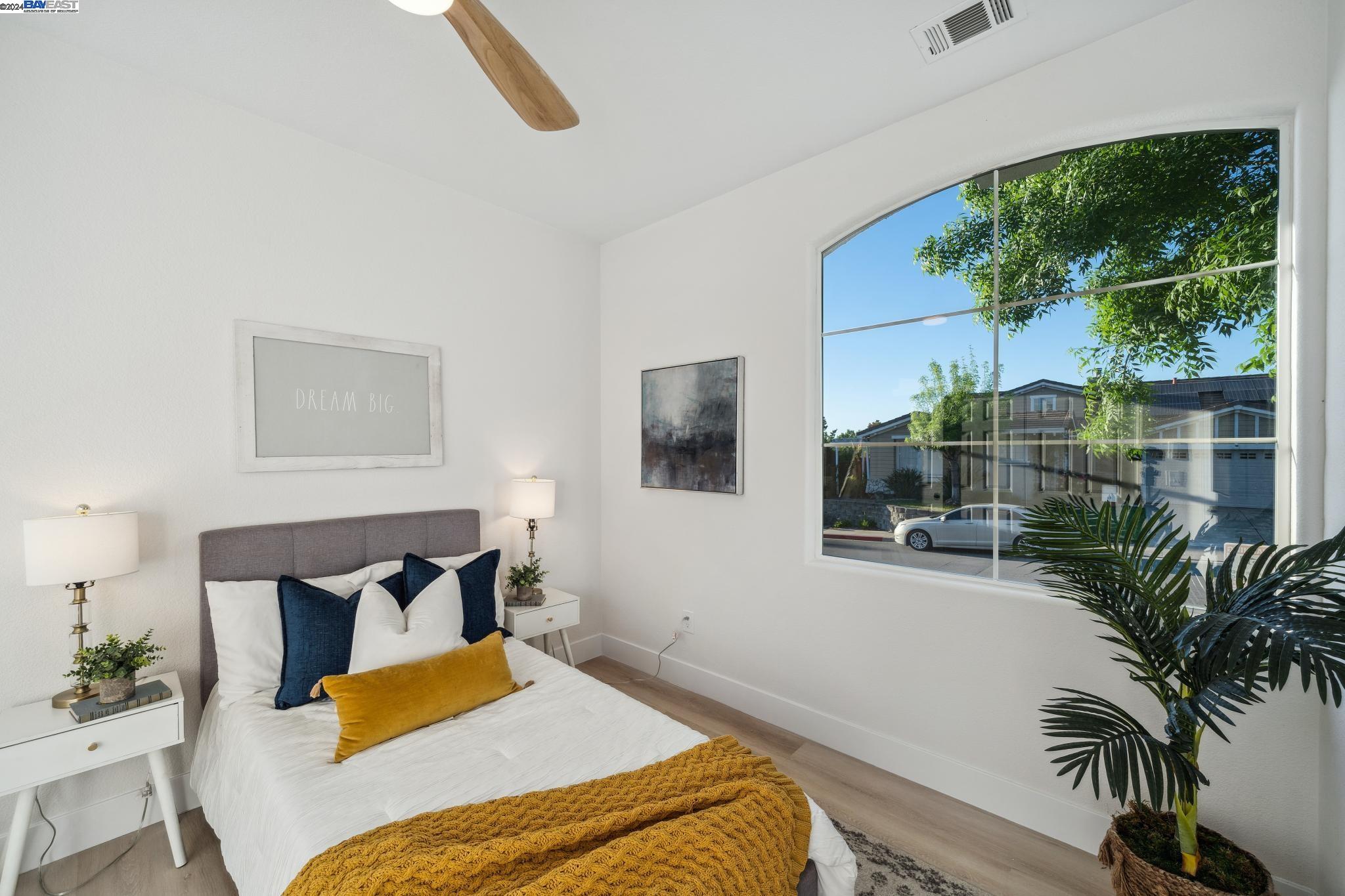 14 Goldfinch Dr
