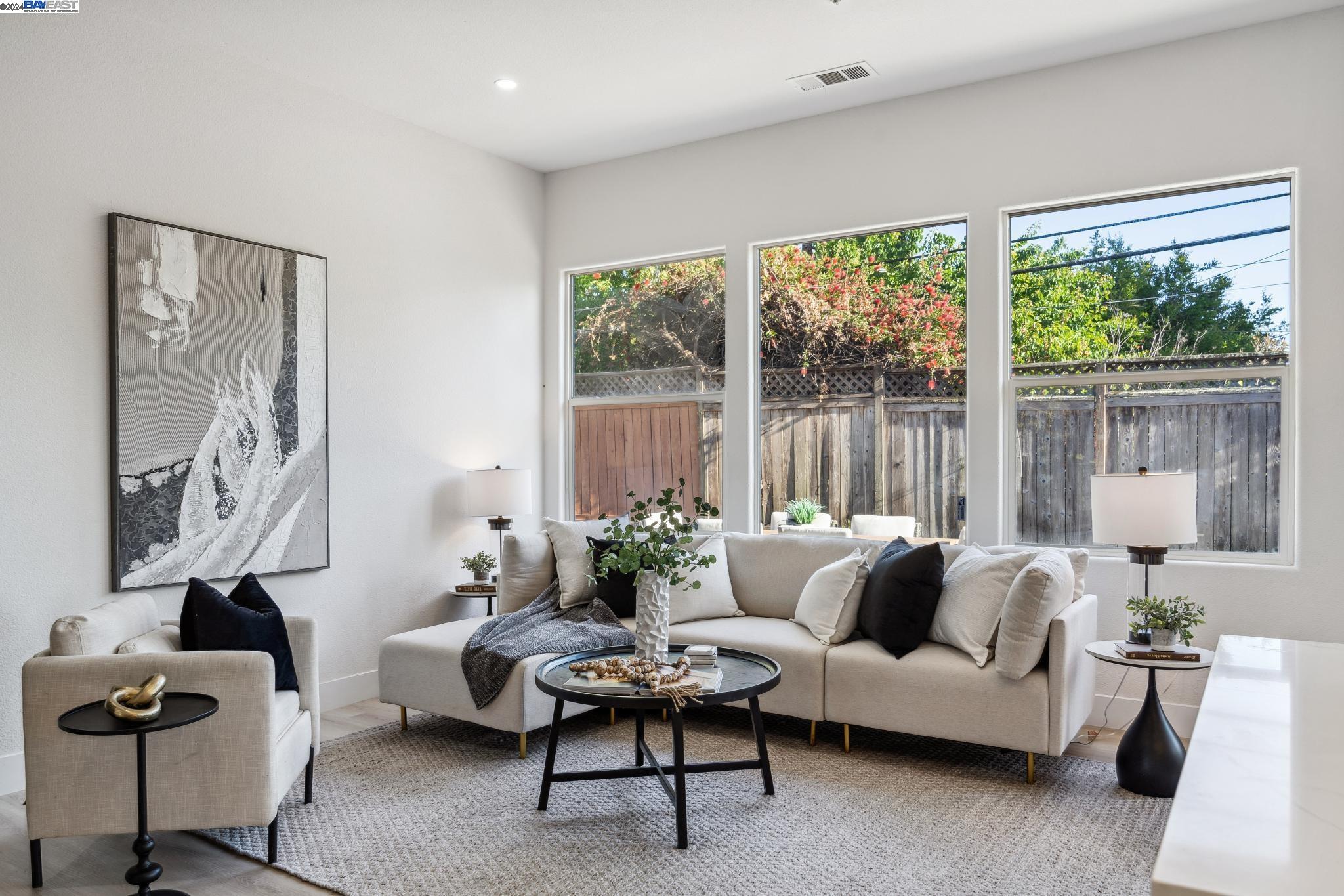 14 Goldfinch Dr