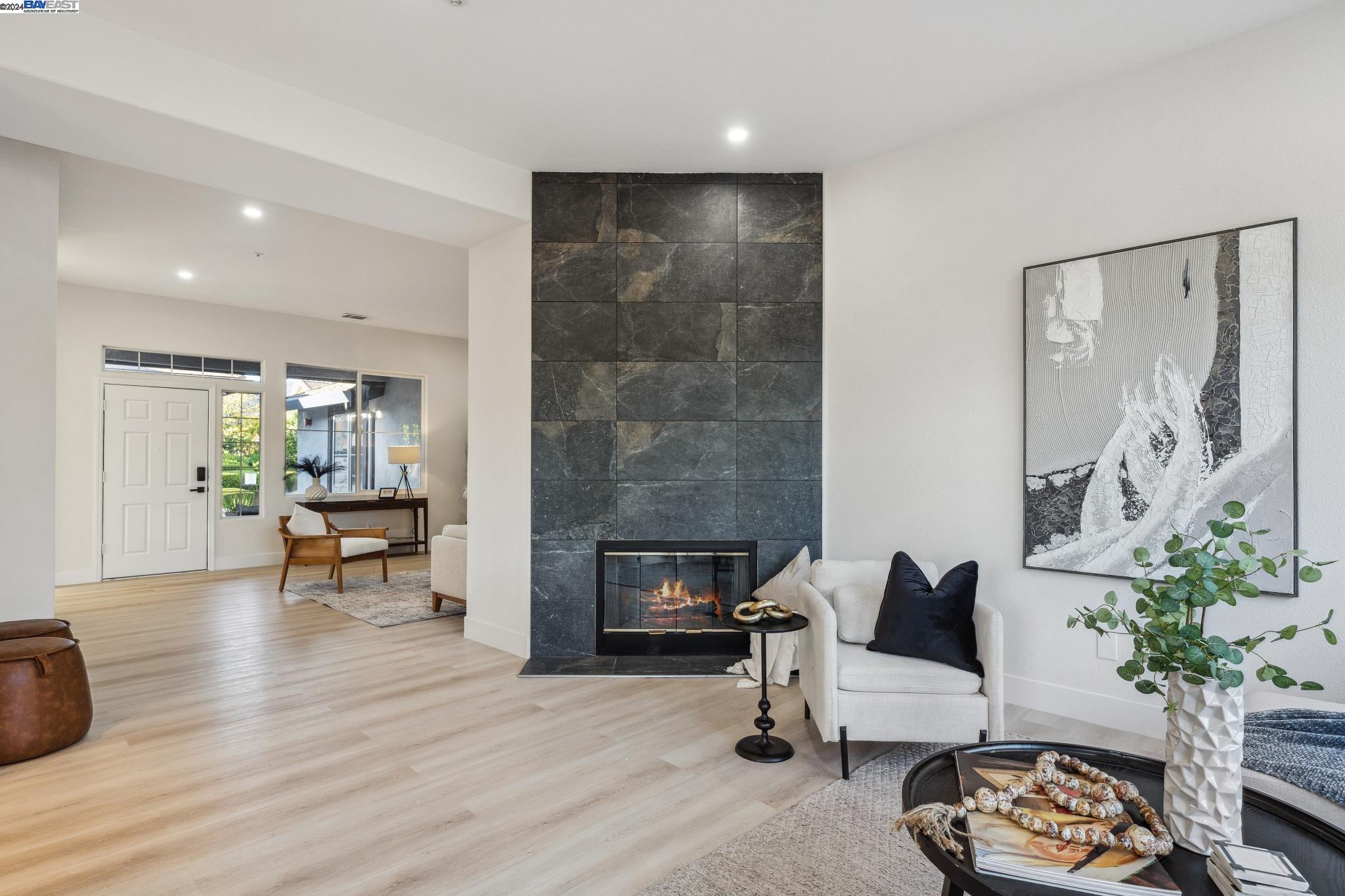 14 Goldfinch Dr