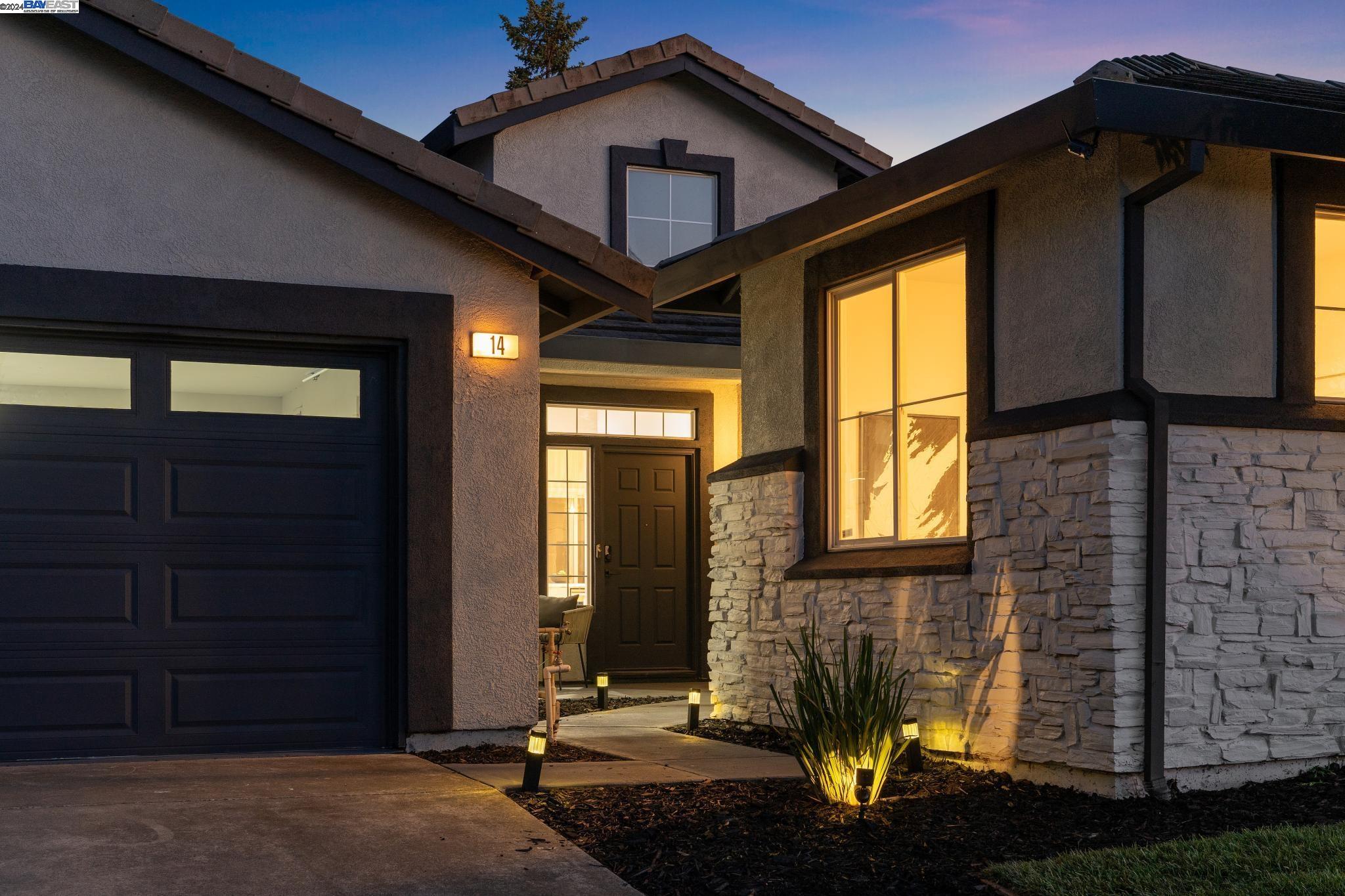 14 Goldfinch Dr