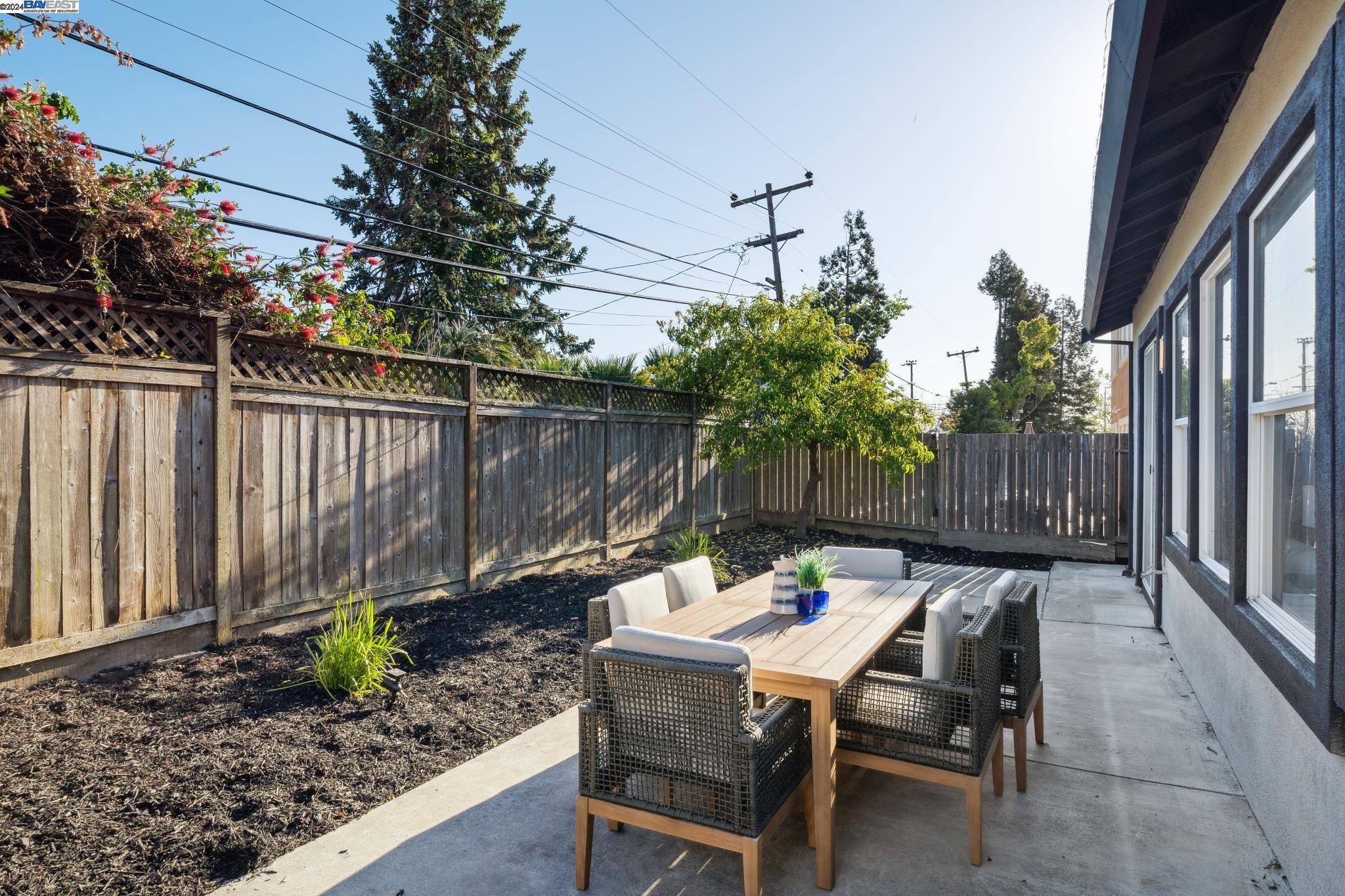 14 Goldfinch Dr