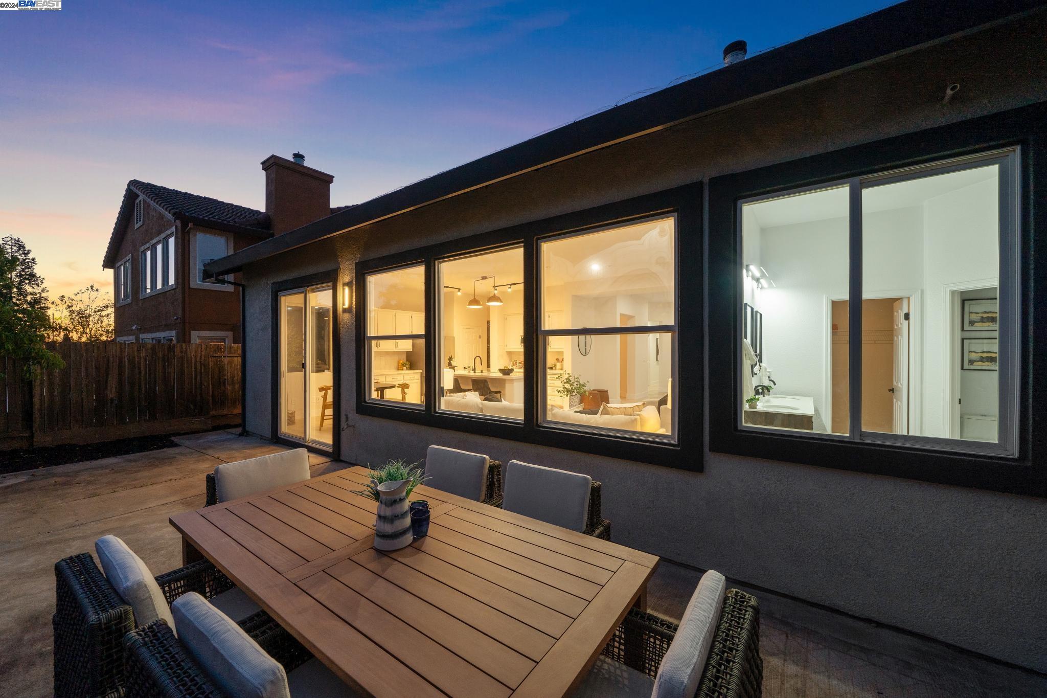 14 Goldfinch Dr