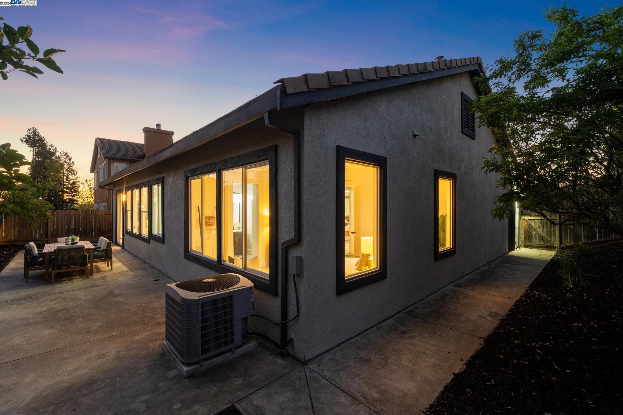 14 Goldfinch Dr