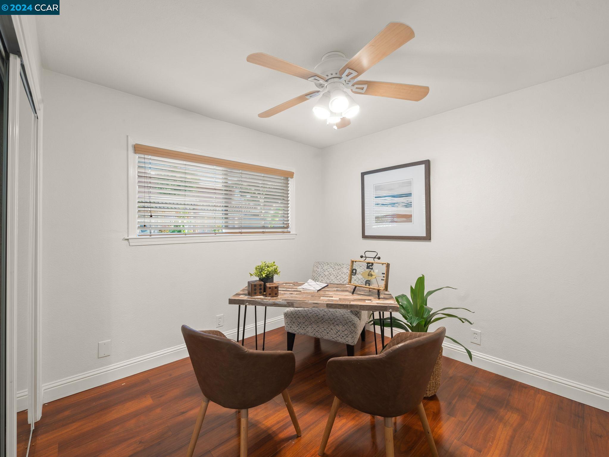 5273 Phillips Ct