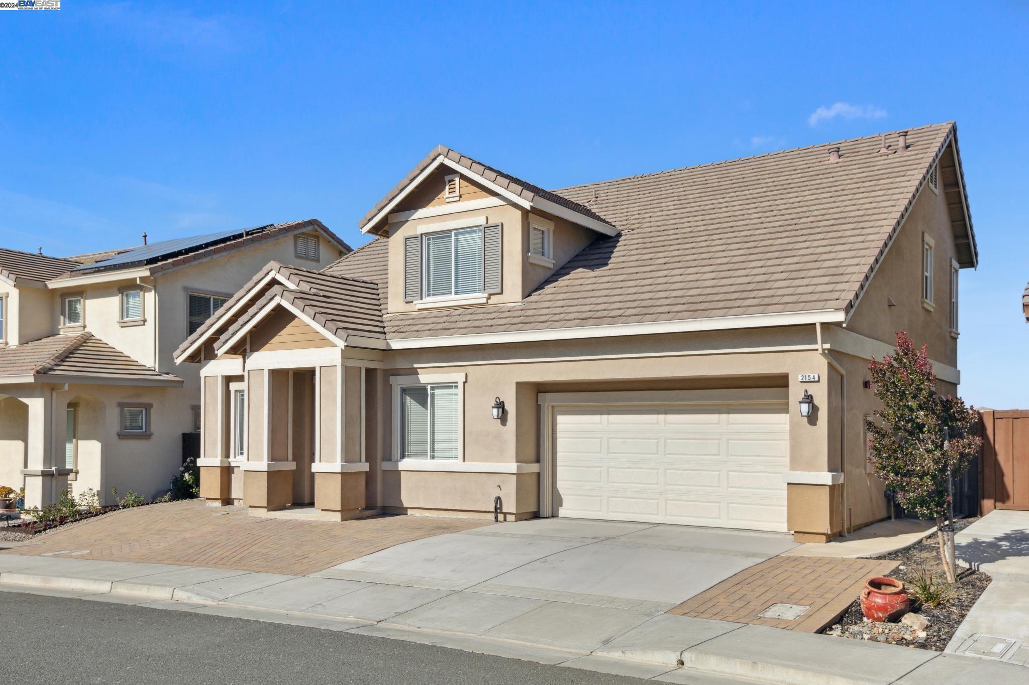 2154 Sweetwater Dr