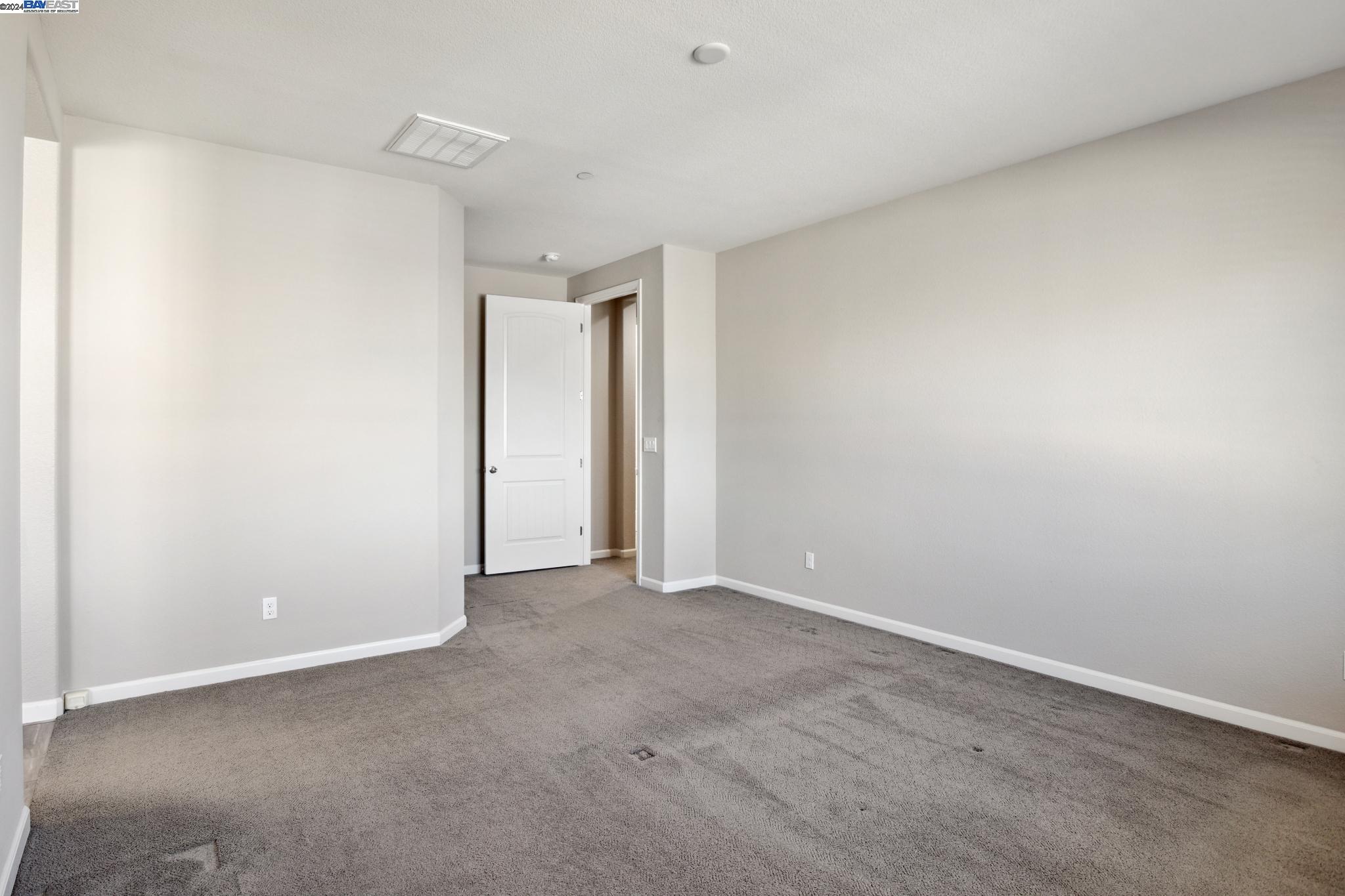 2154 Sweetwater Dr