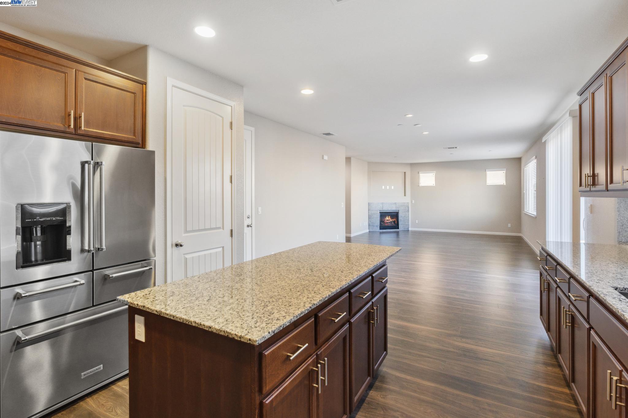 2154 Sweetwater Dr