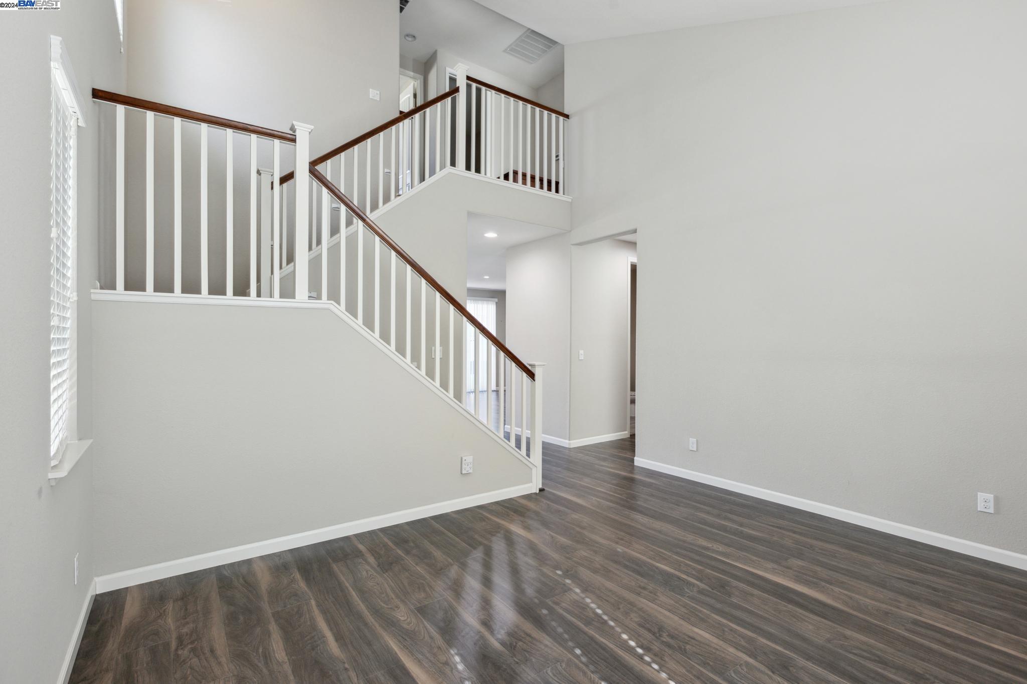 2154 Sweetwater Dr