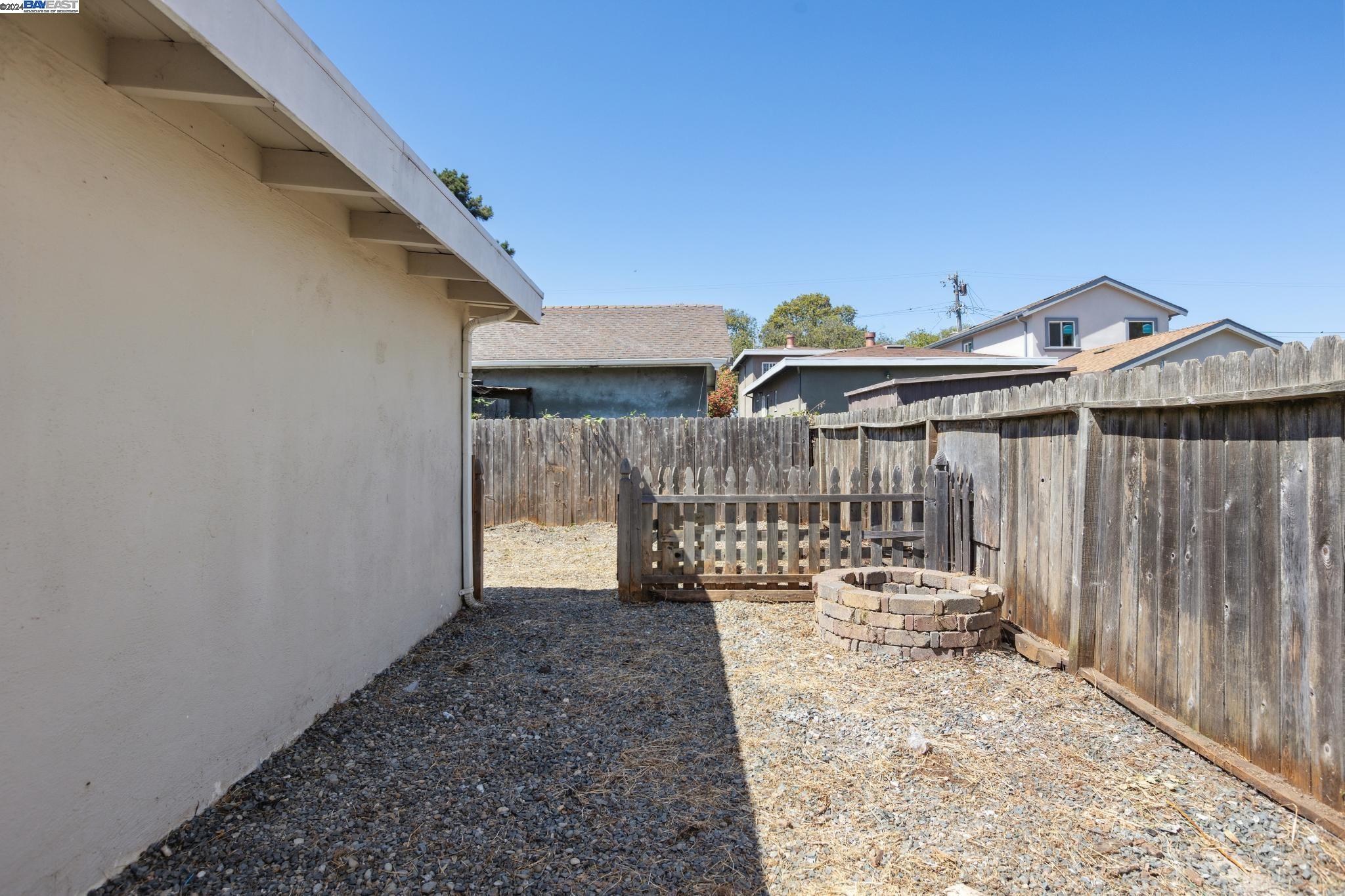 433 Alamo Ave