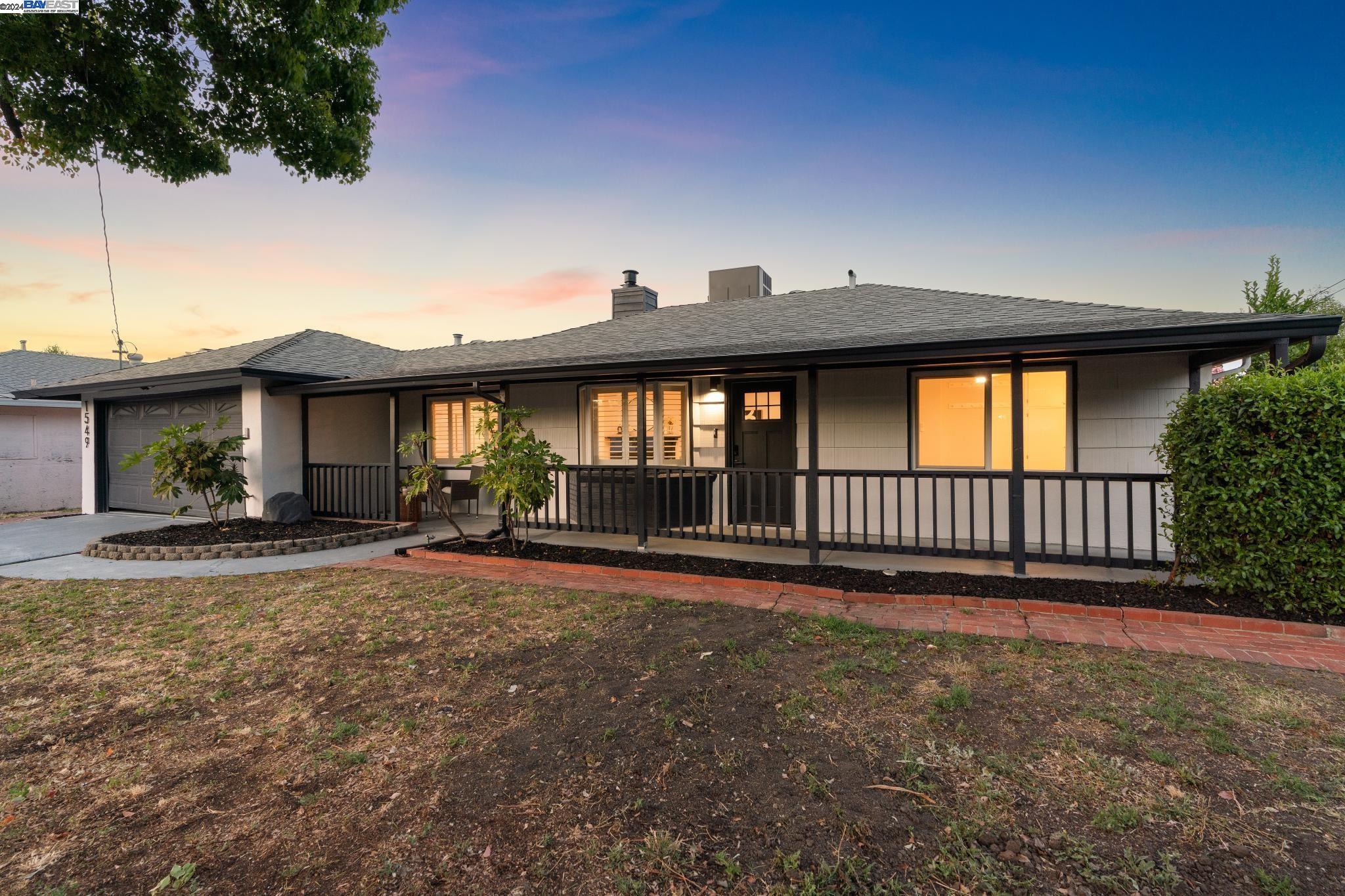 1549 Shirley Dr