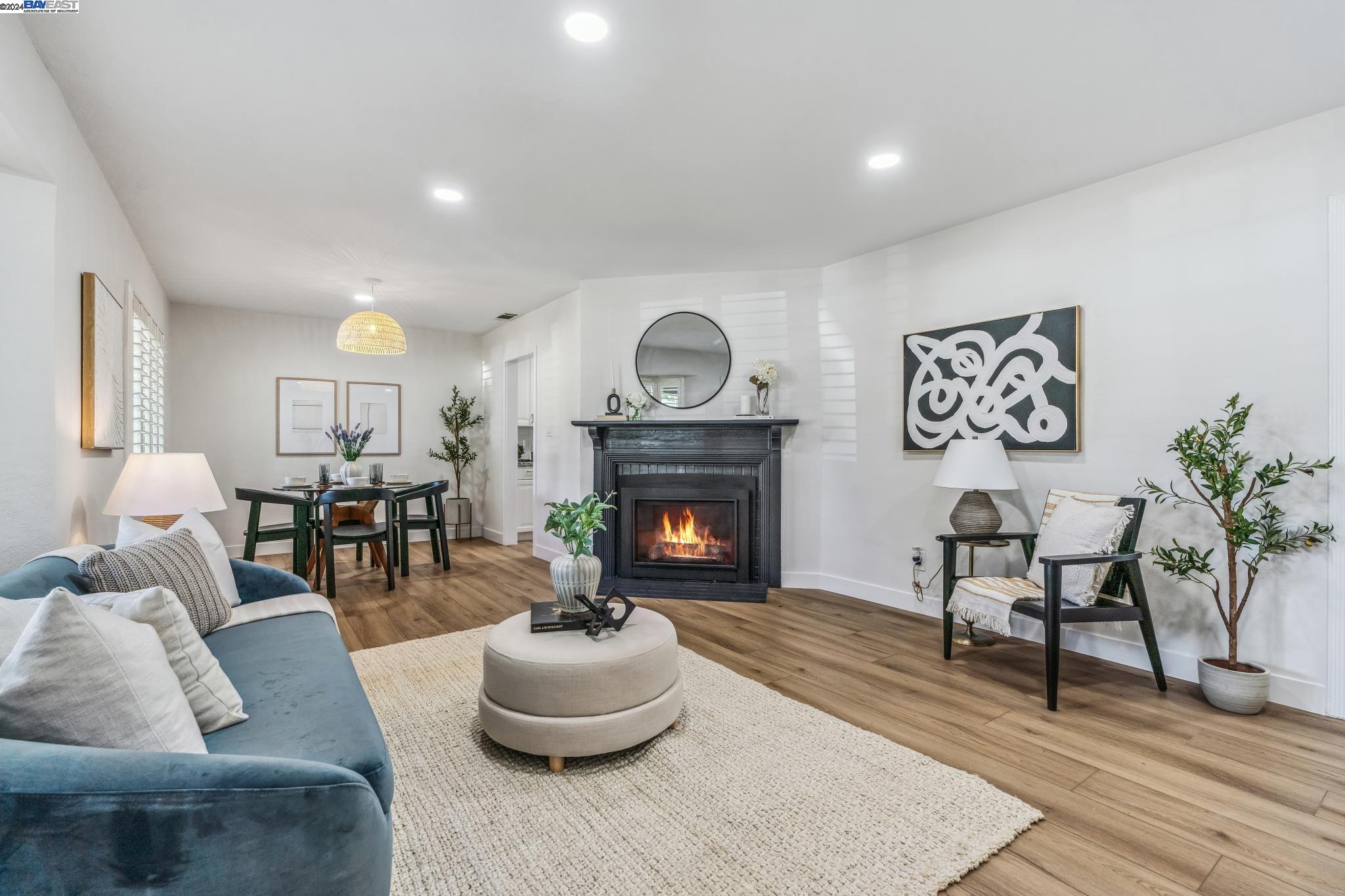 1549 Shirley Dr