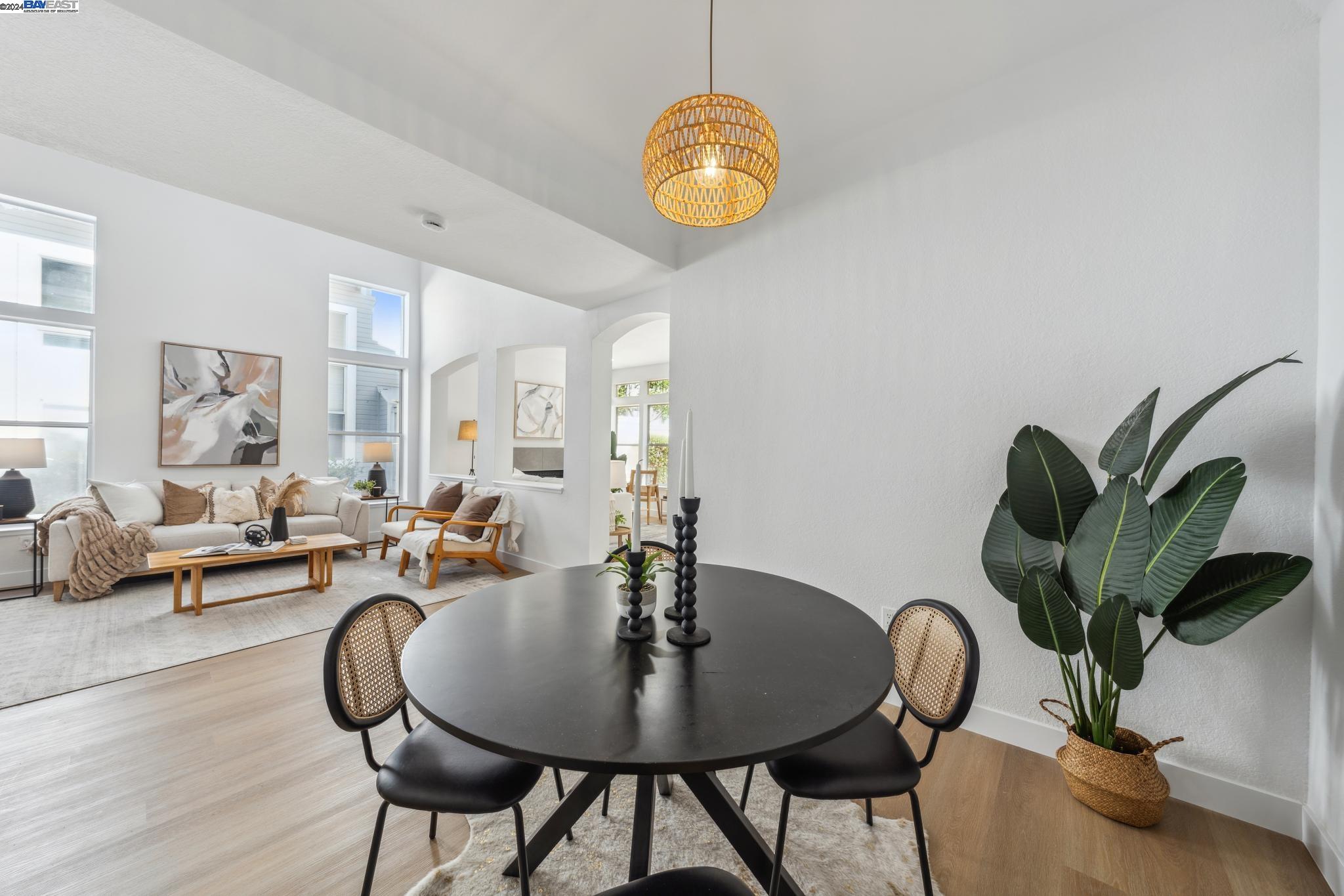 222 S Wildwood