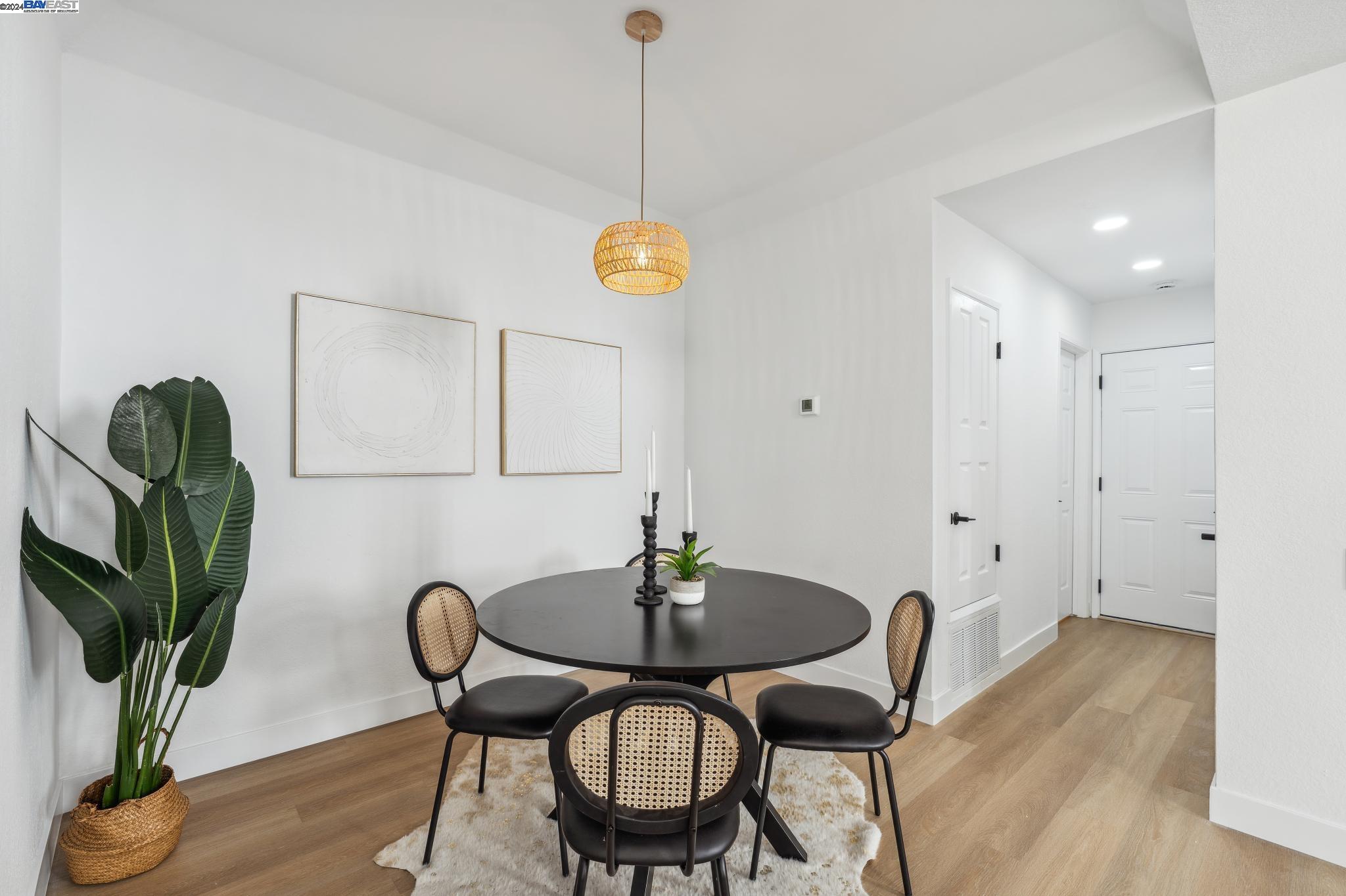 222 S Wildwood