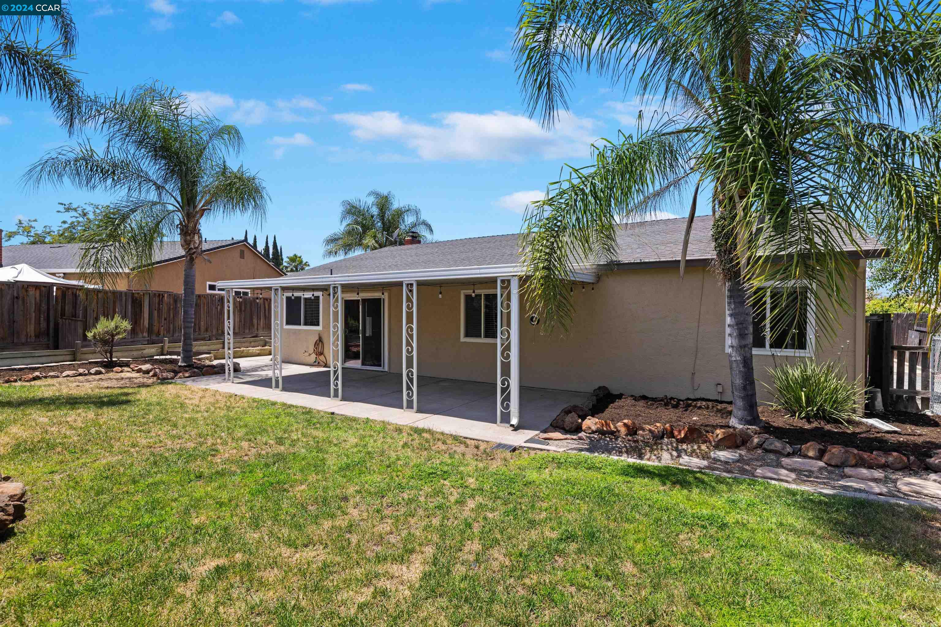 3134 Westbourne Dr