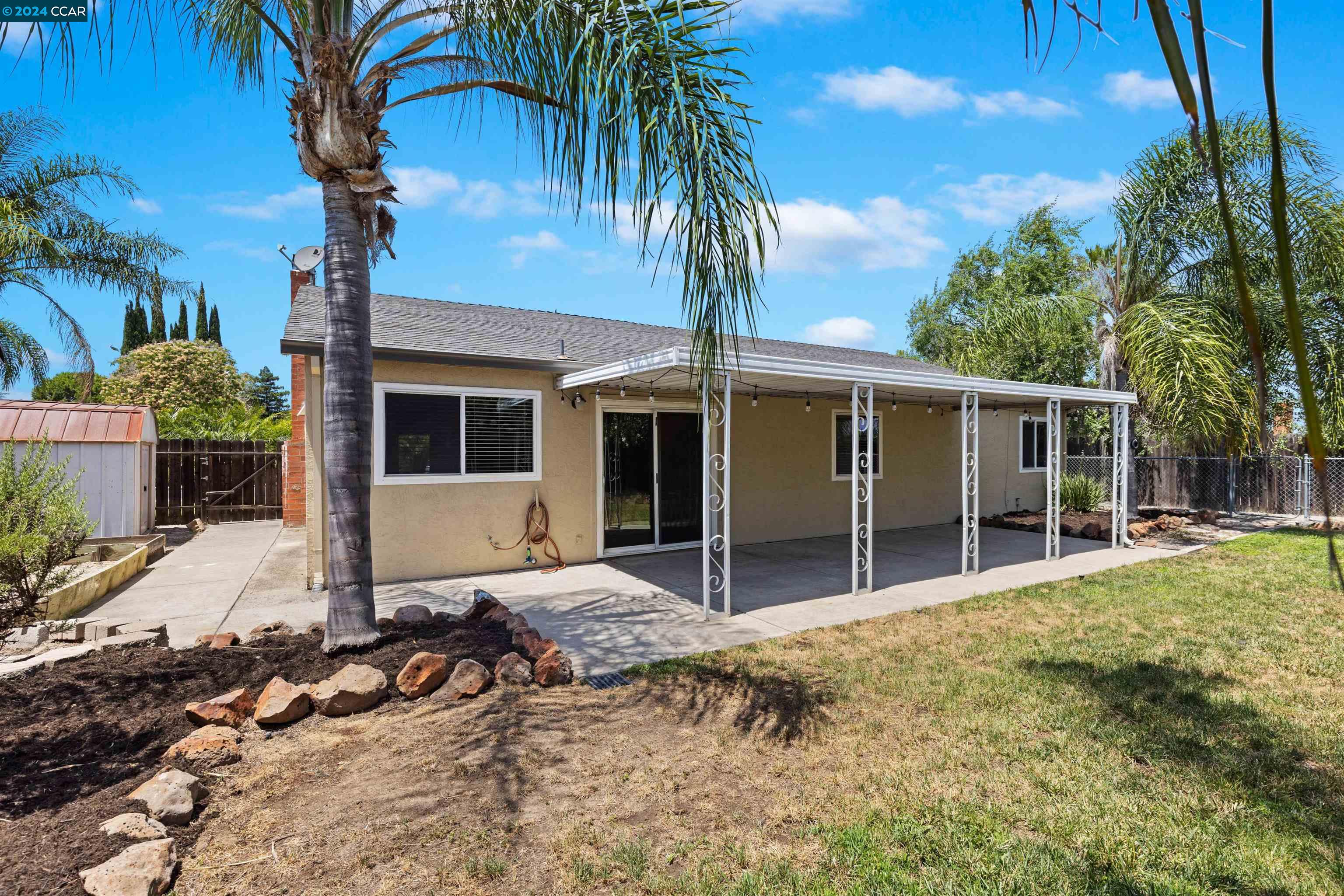 3134 Westbourne Dr