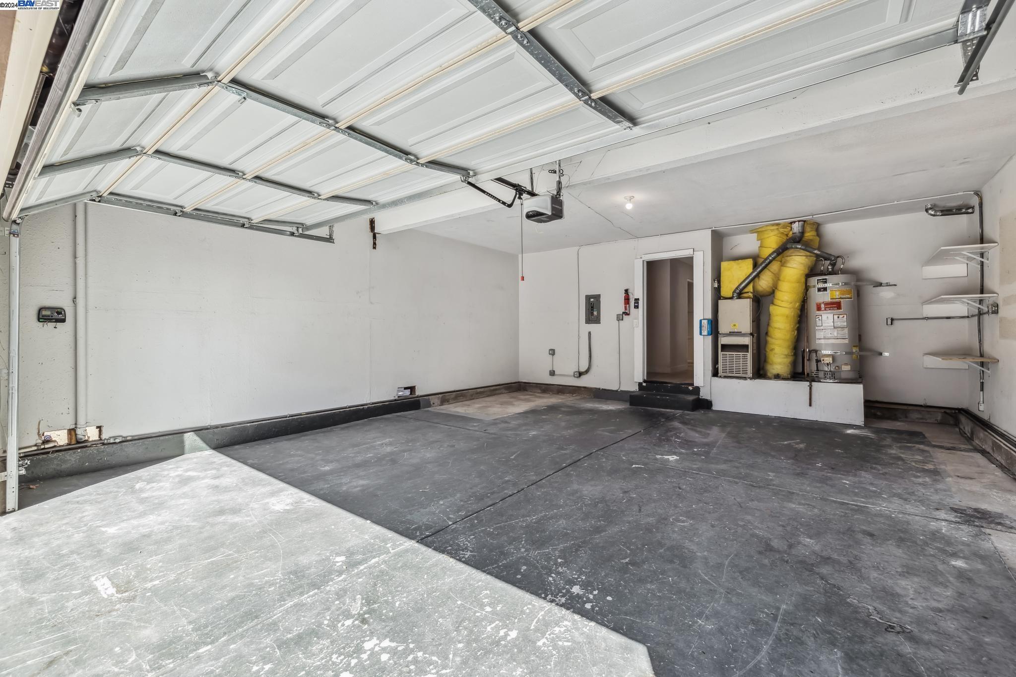 2948 Del Loma Dr