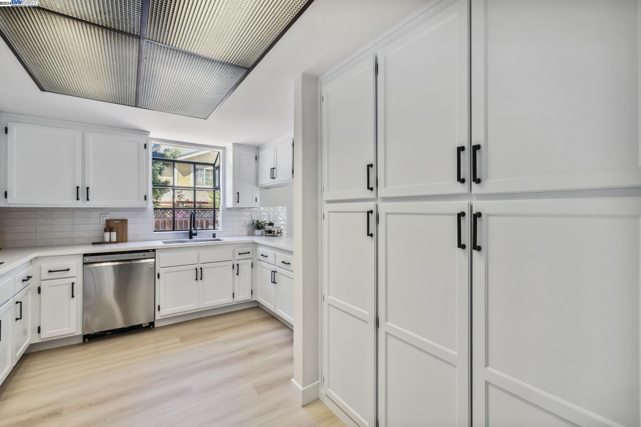2948 Del Loma Dr