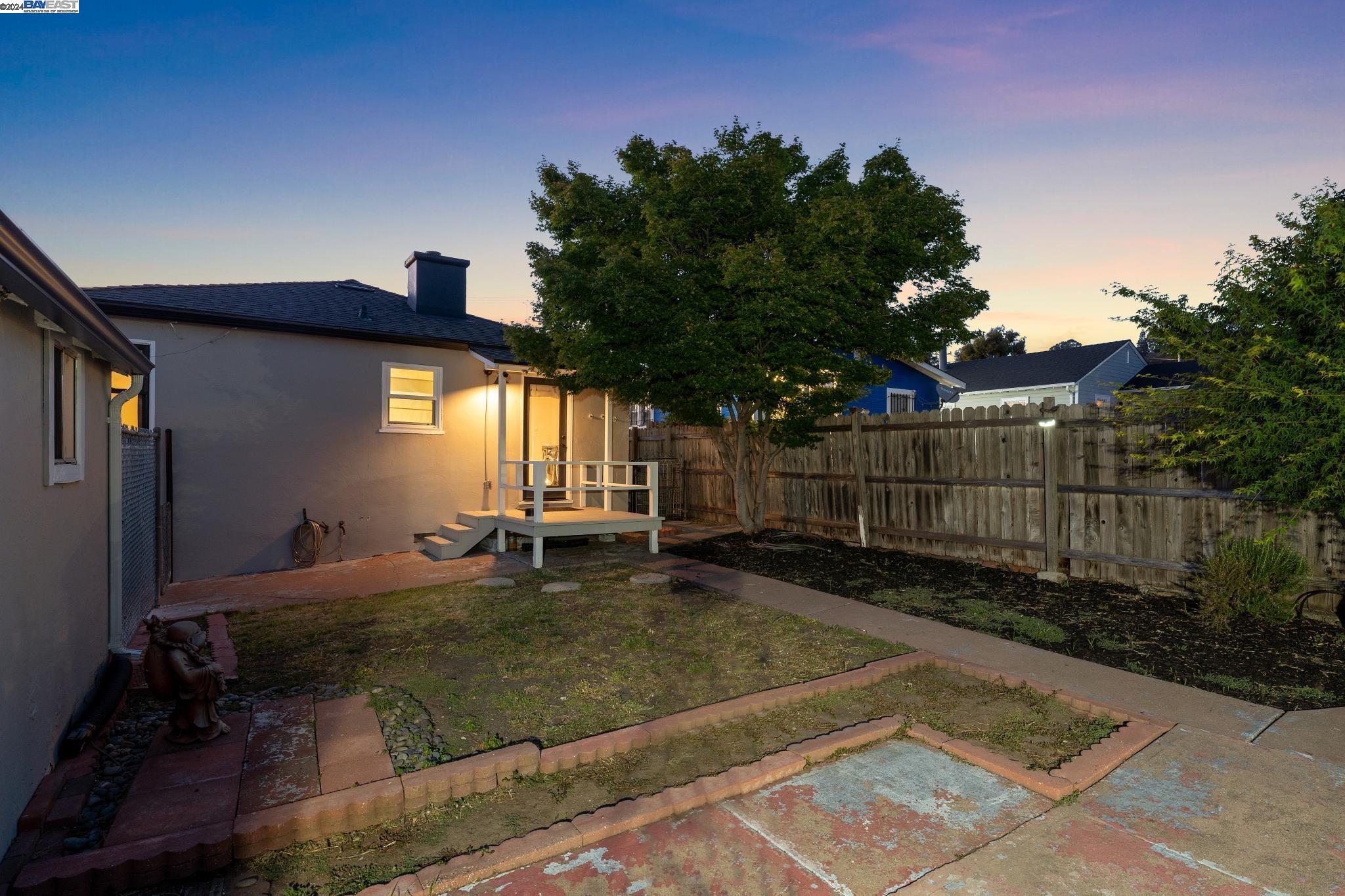 2750 106Th Ave