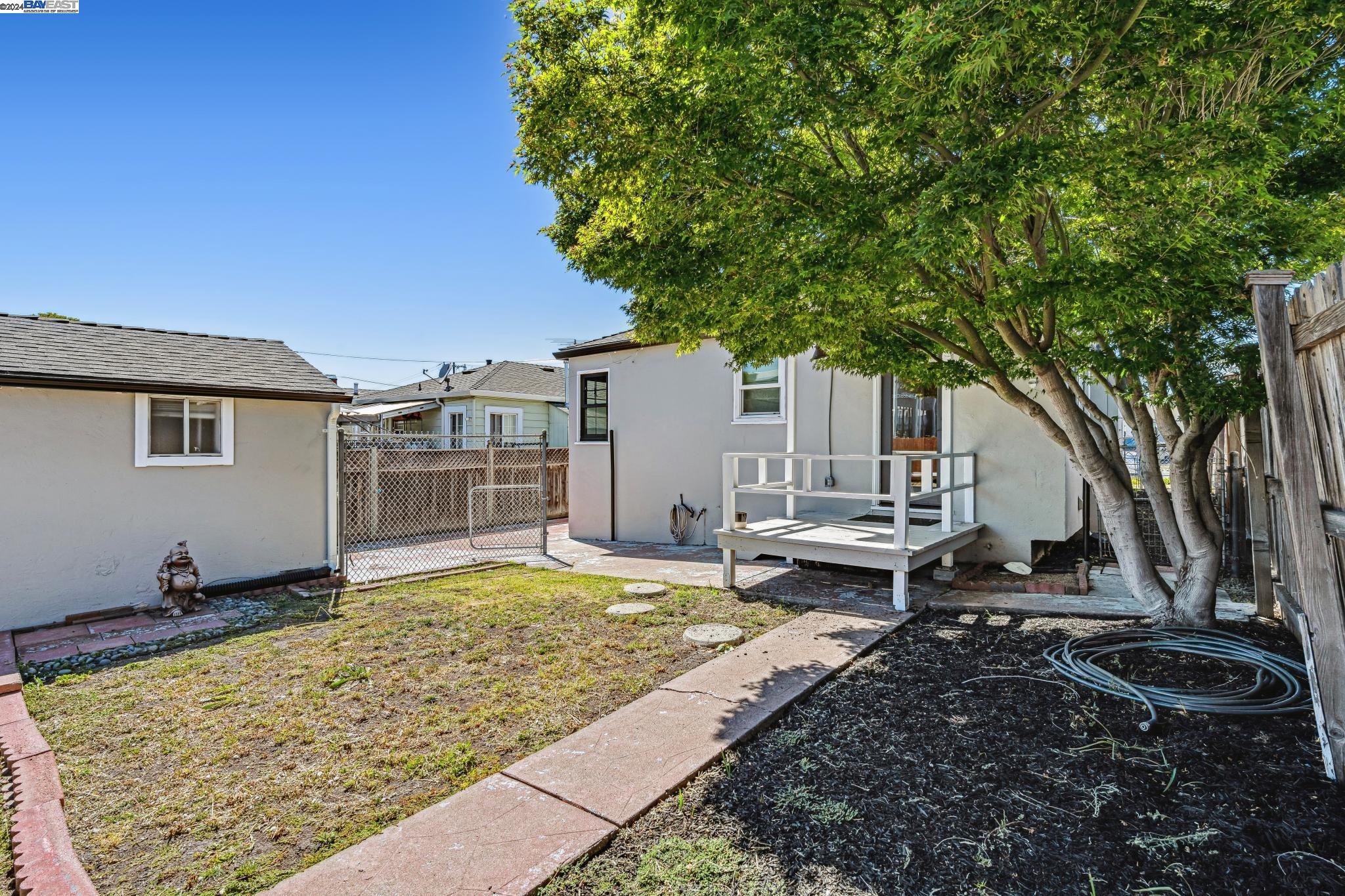 2750 106Th Ave