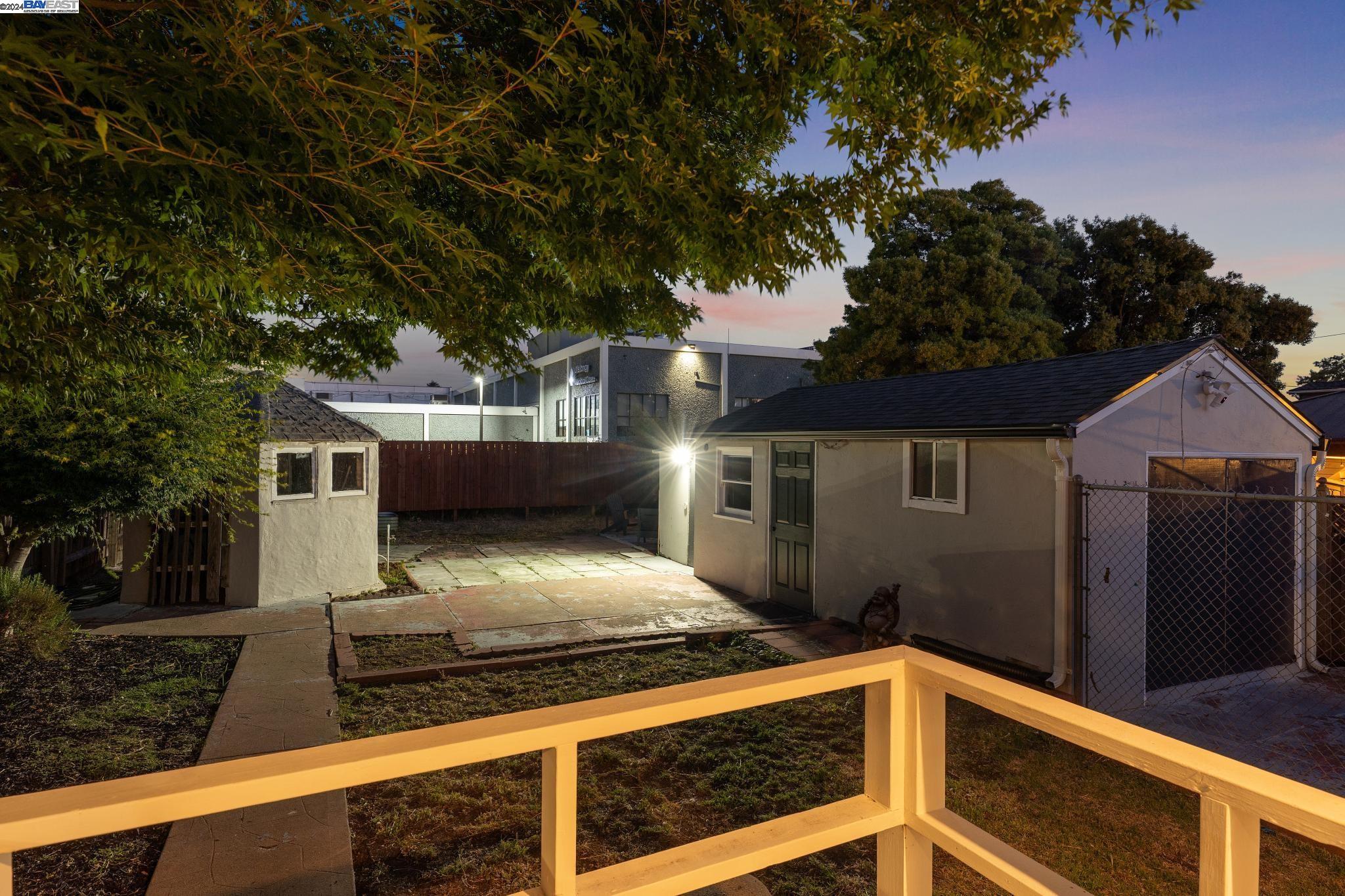 2750 106Th Ave