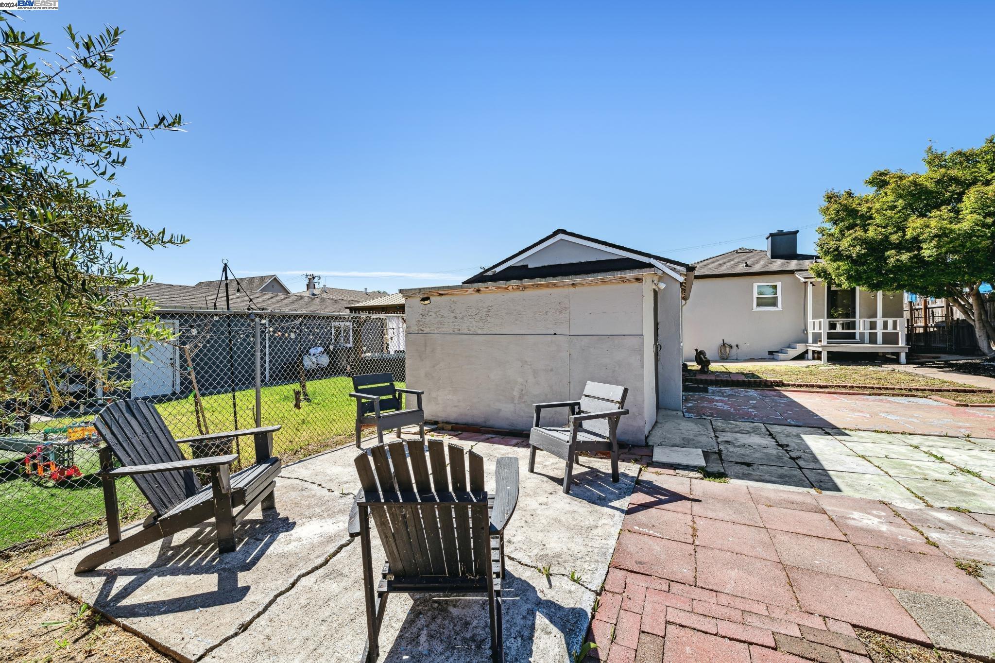 2750 106Th Ave