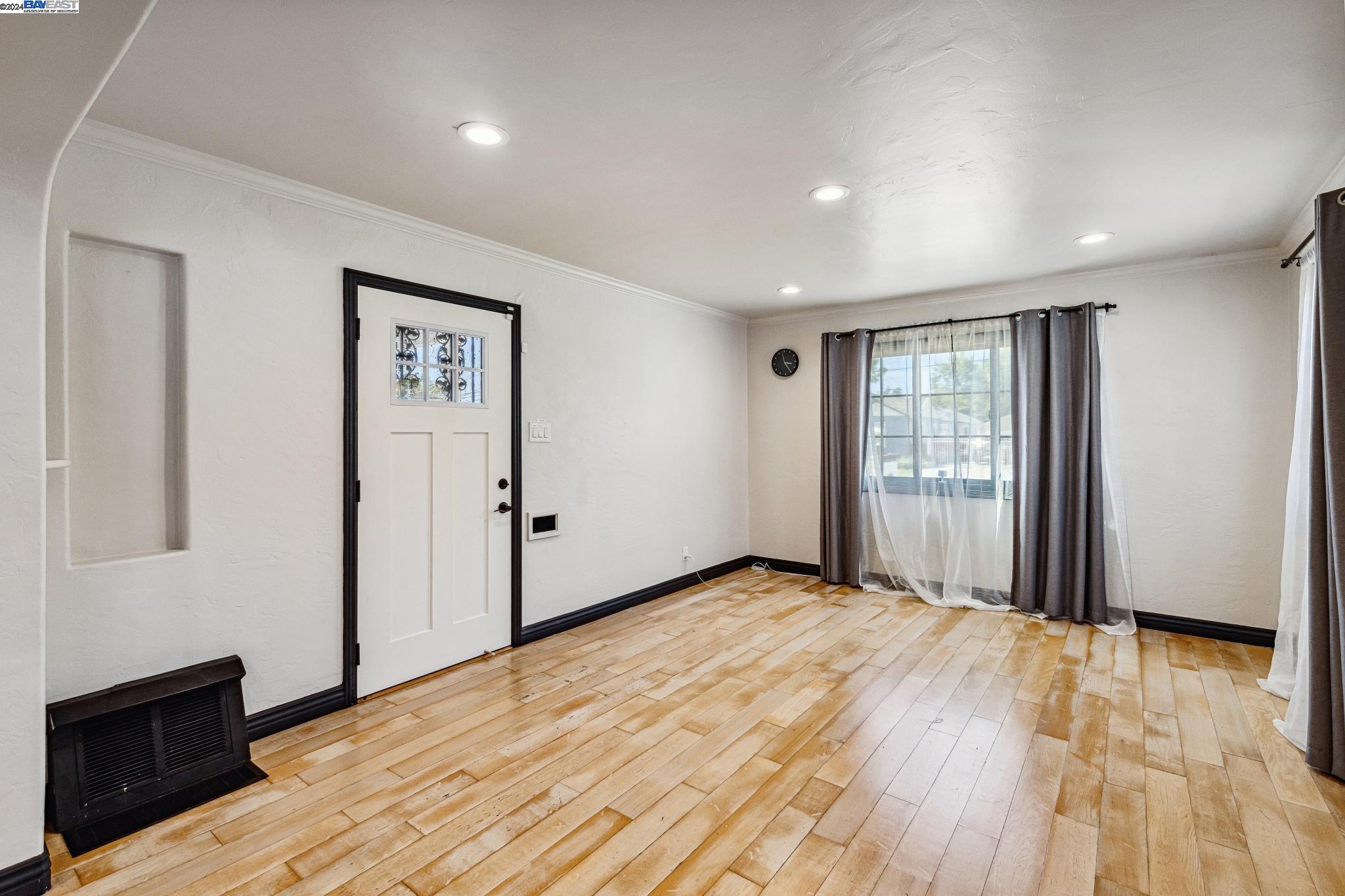 2750 106Th Ave