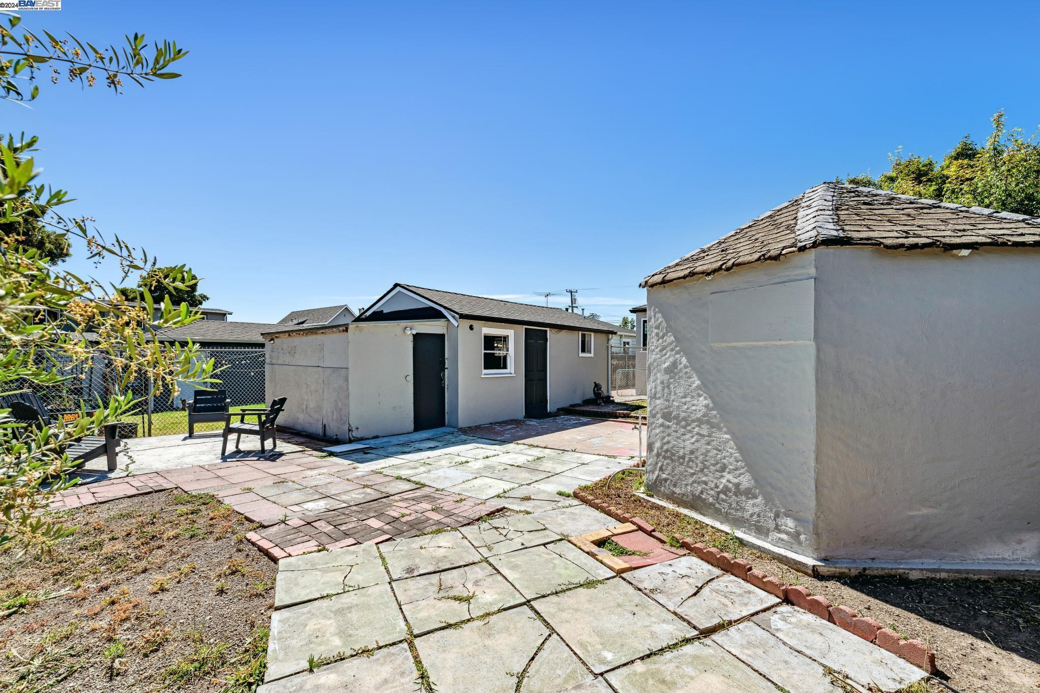 2750 106Th Ave