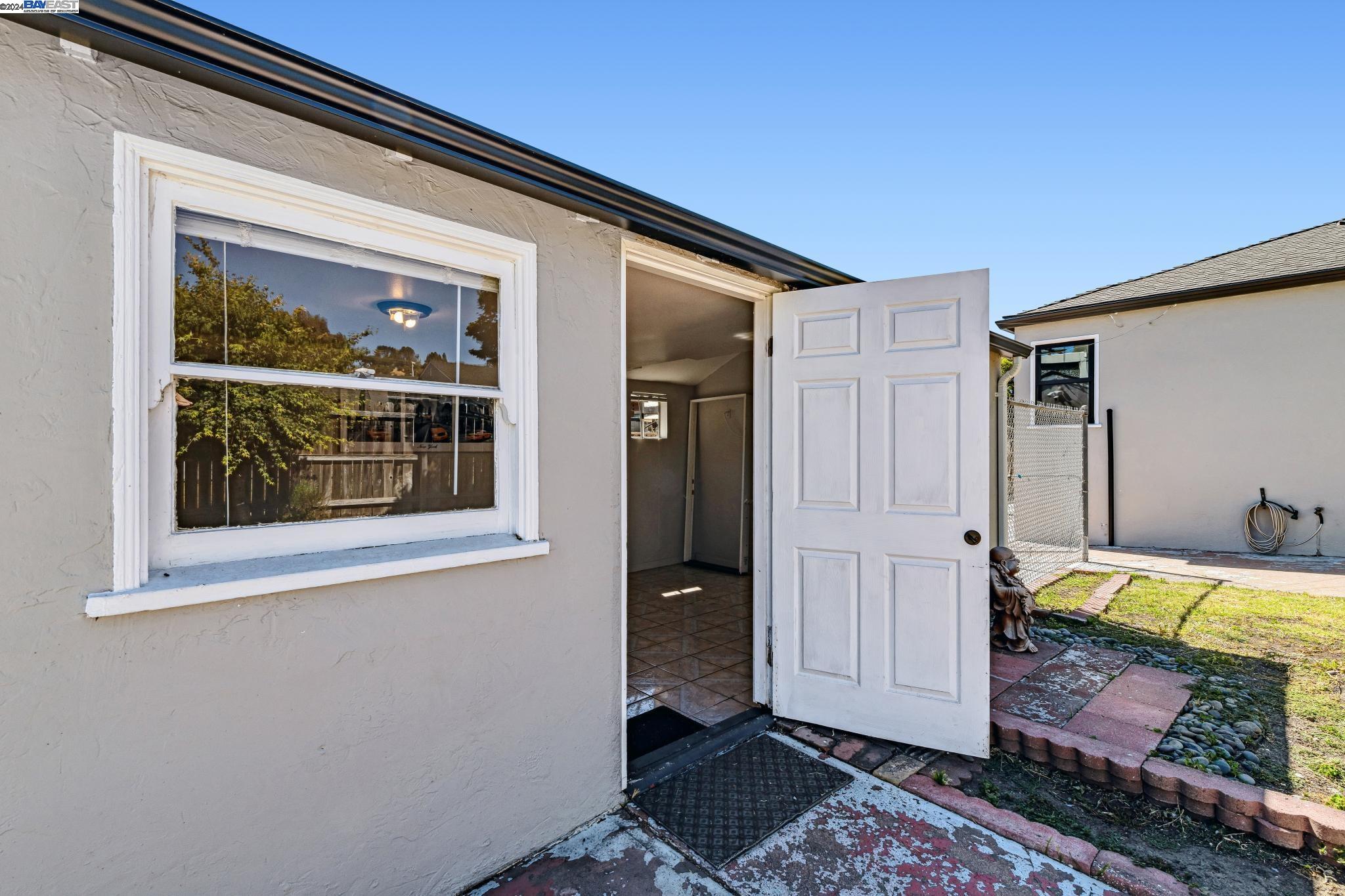 2750 106Th Ave