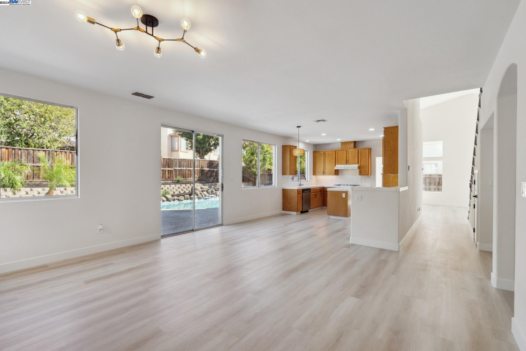 2119 Aspen Way