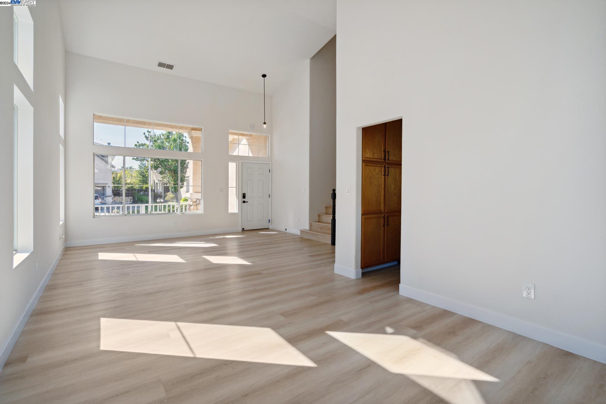 2119 Aspen Way