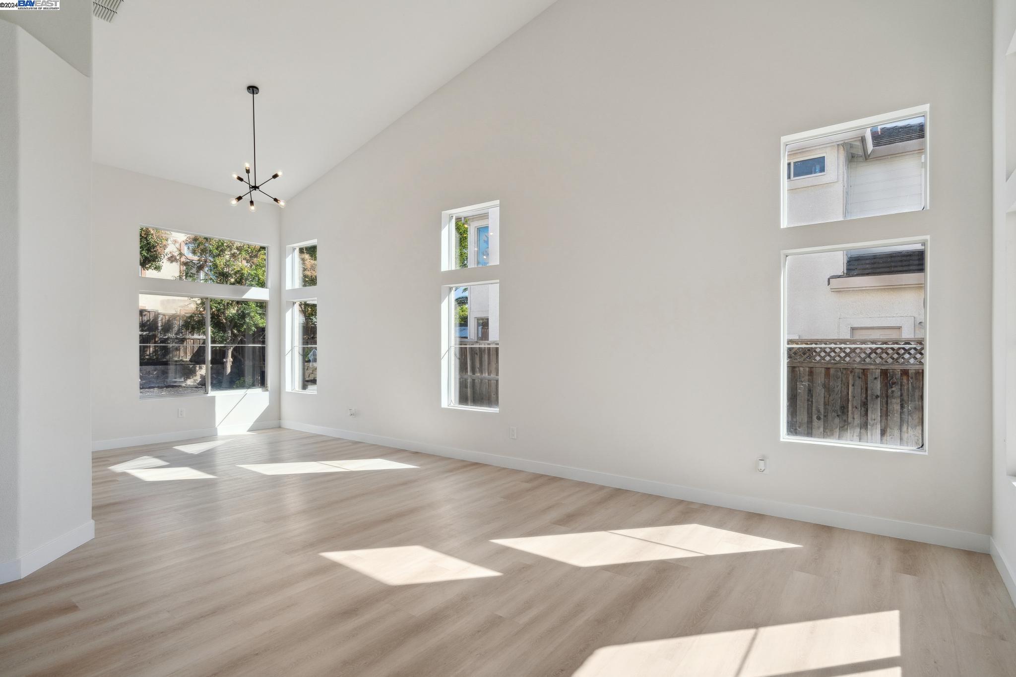 2119 Aspen Way