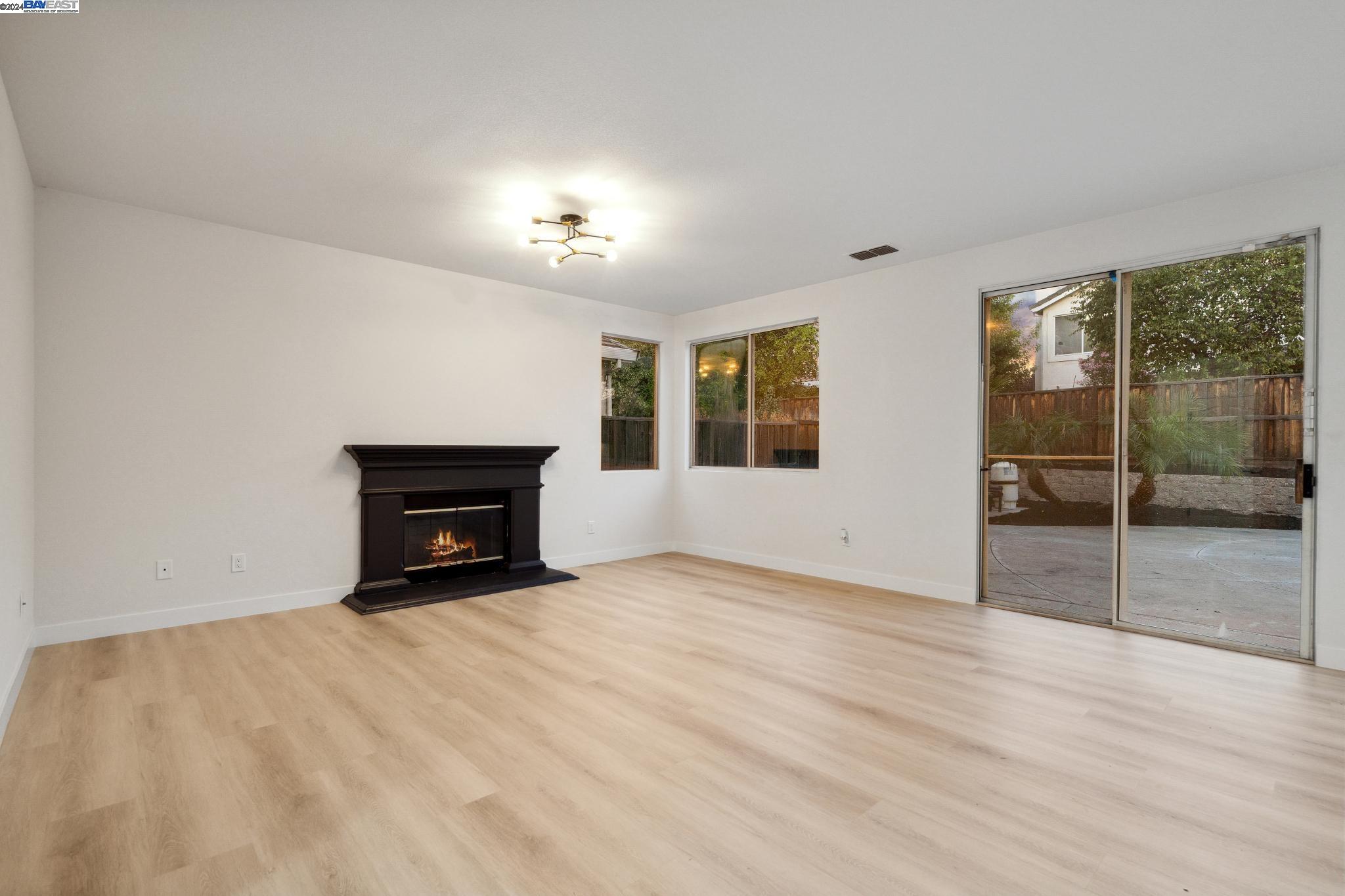 2119 Aspen Way