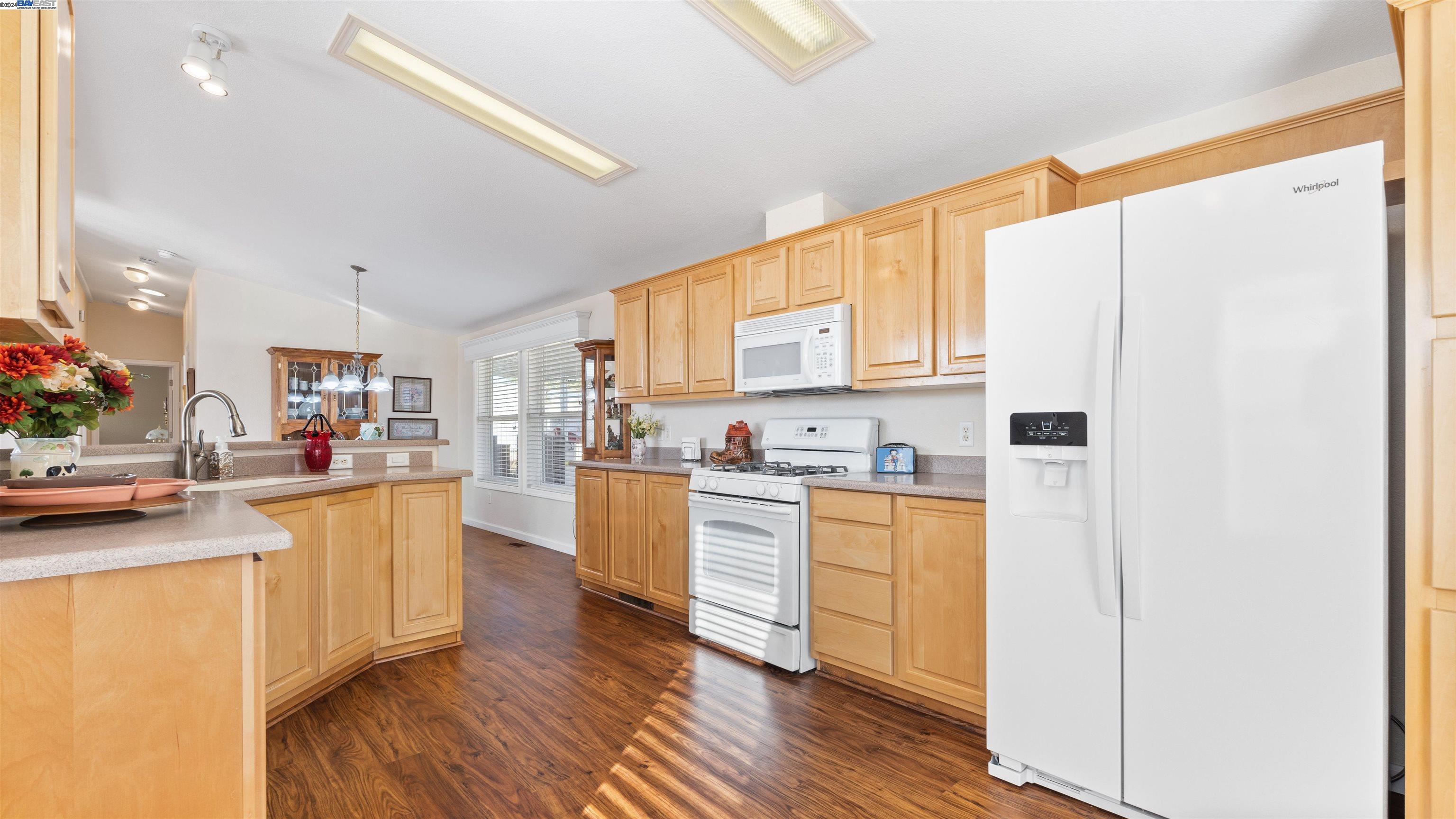 3660 Walnut Blvd # 30