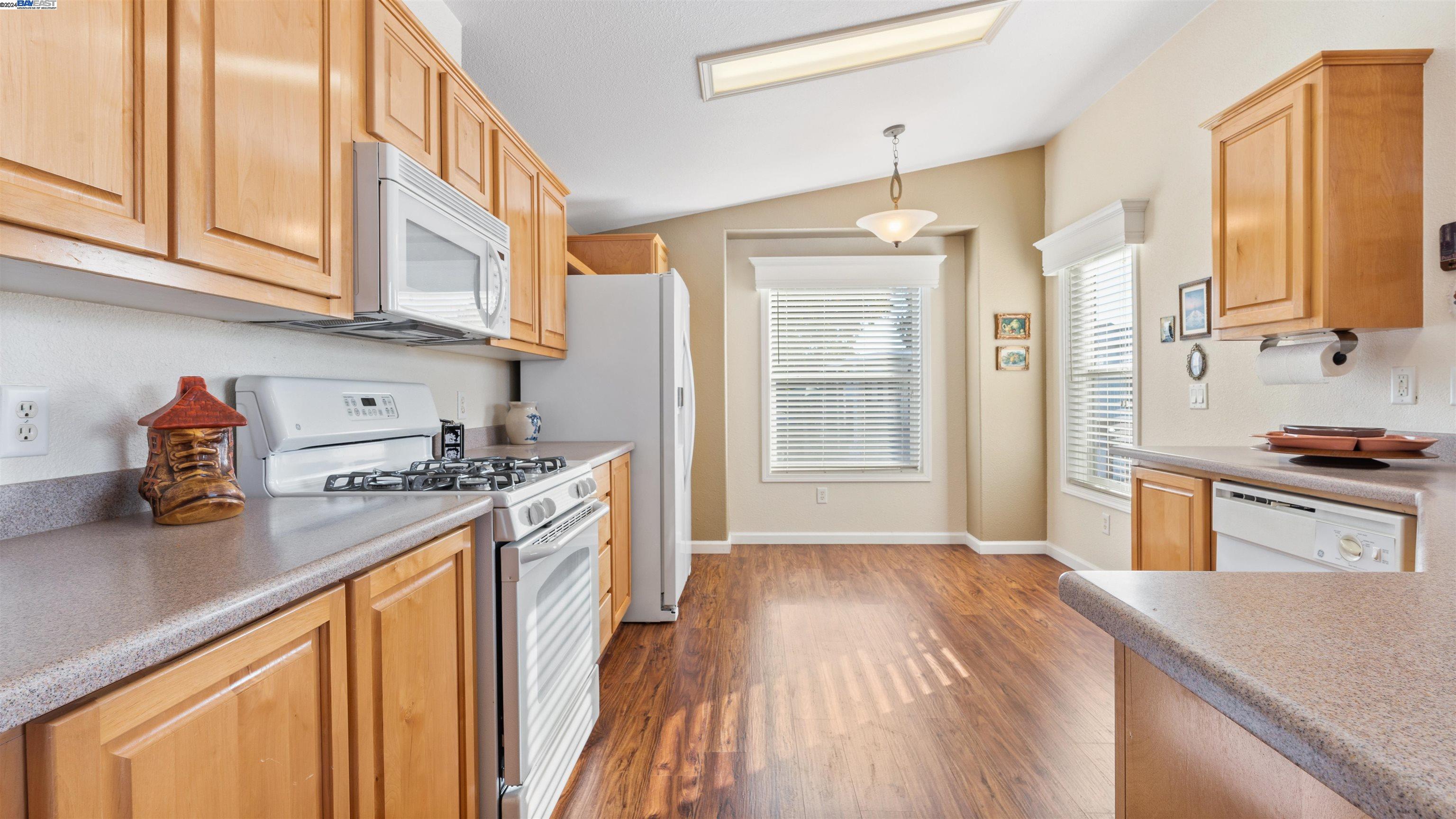 3660 Walnut Blvd # 30