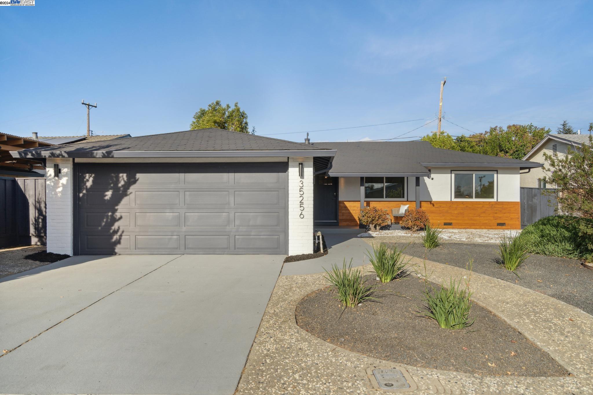 35256 Lucia St