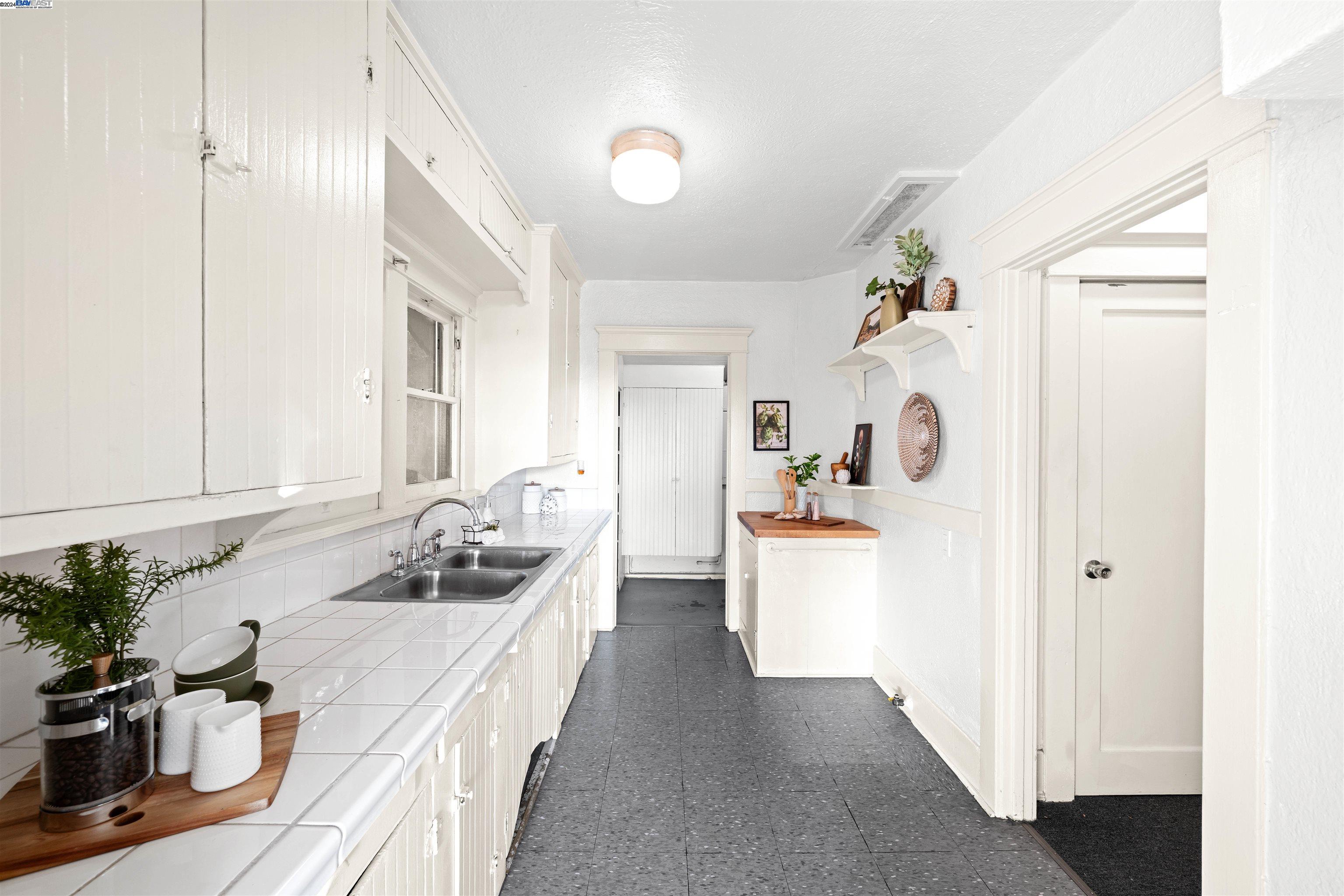 1508 N Avenue 56