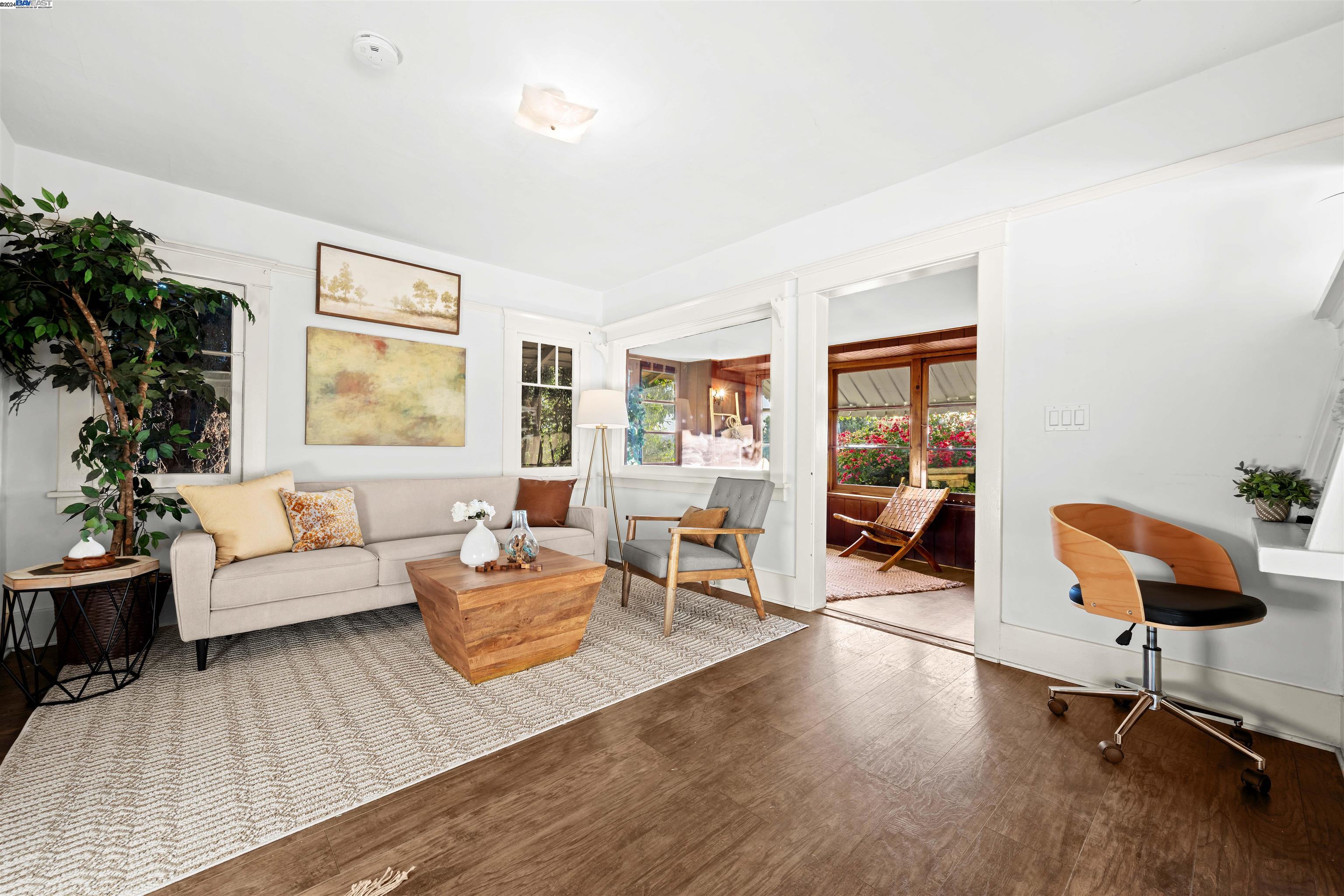1508 N Avenue 56
