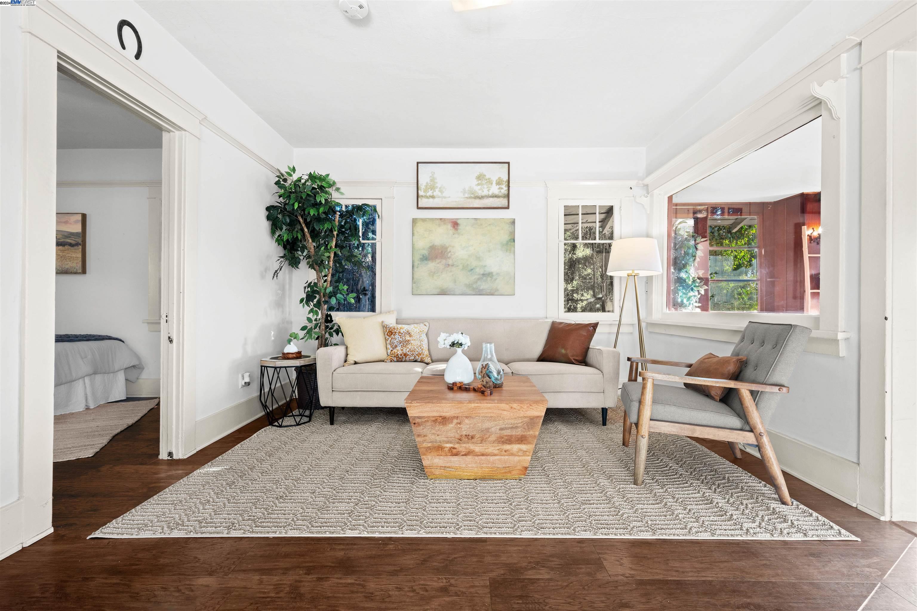 1508 N Avenue 56