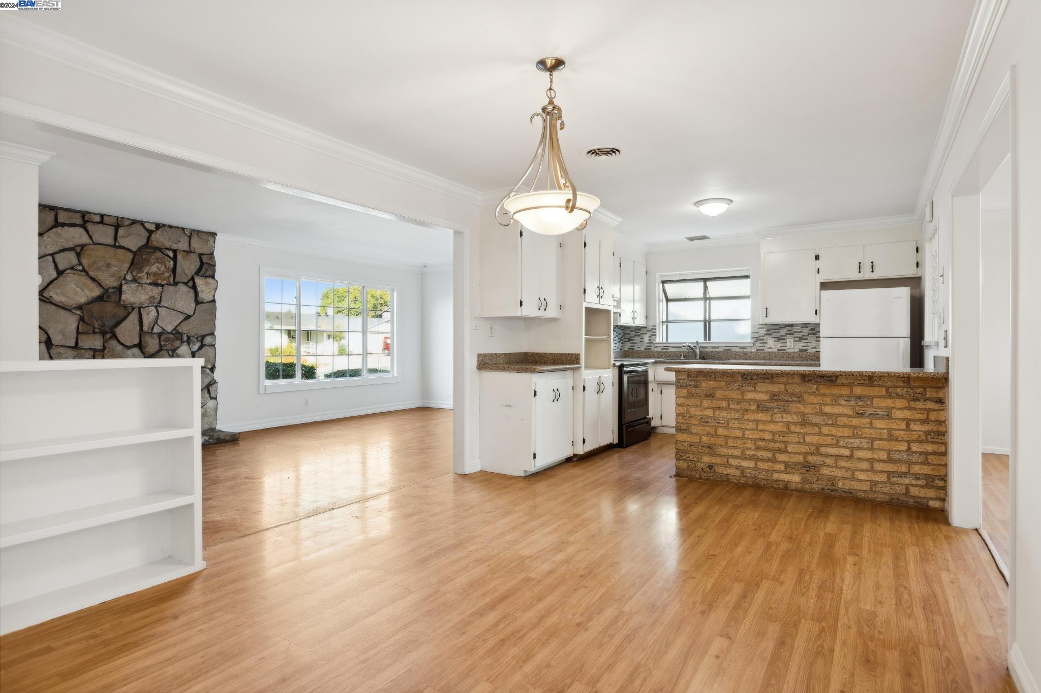 1013 Saint Frances Dr