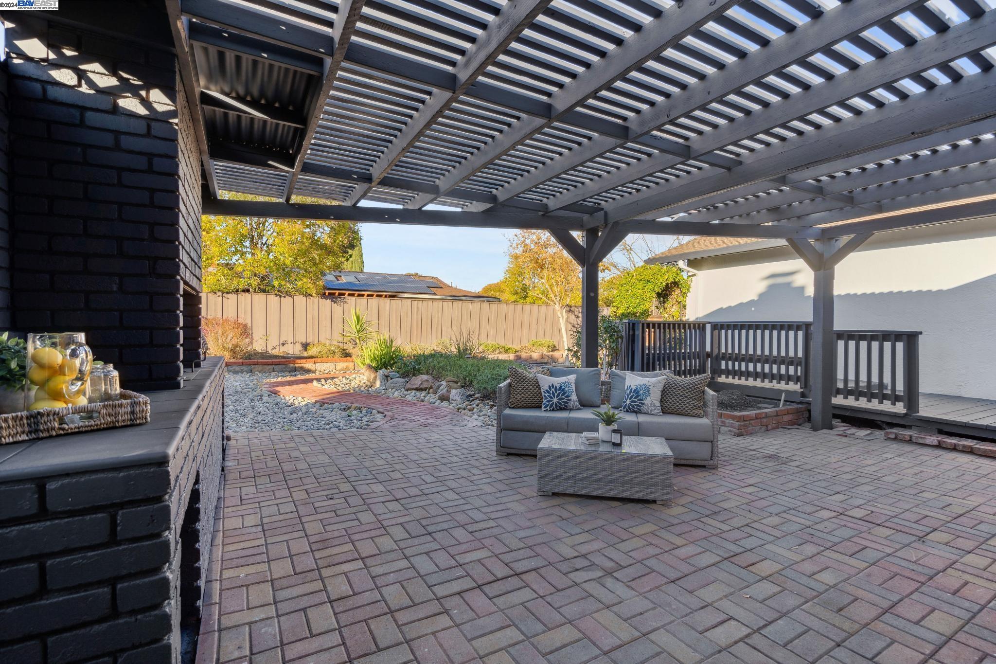 214 Paula Ct