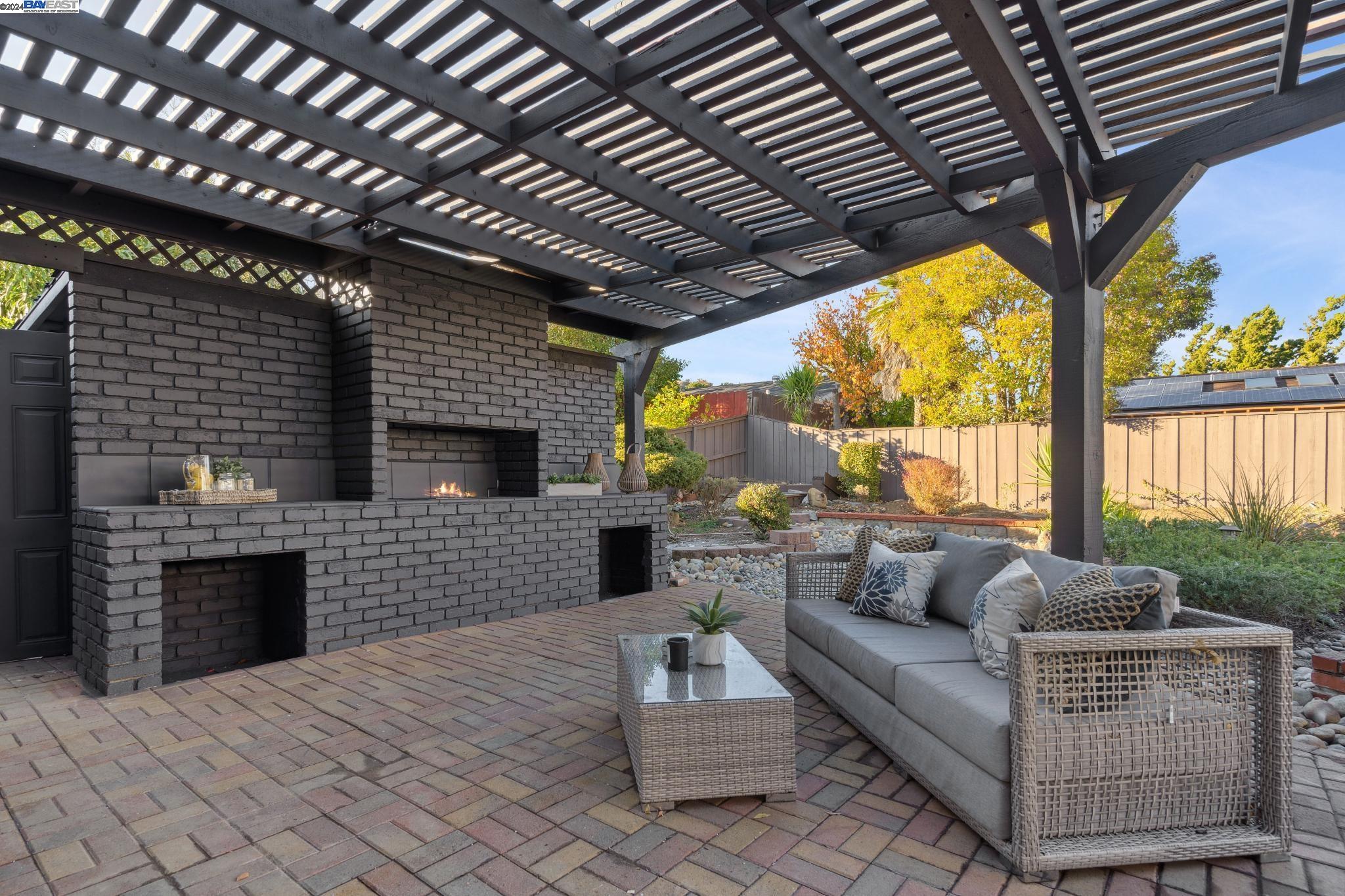 214 Paula Ct