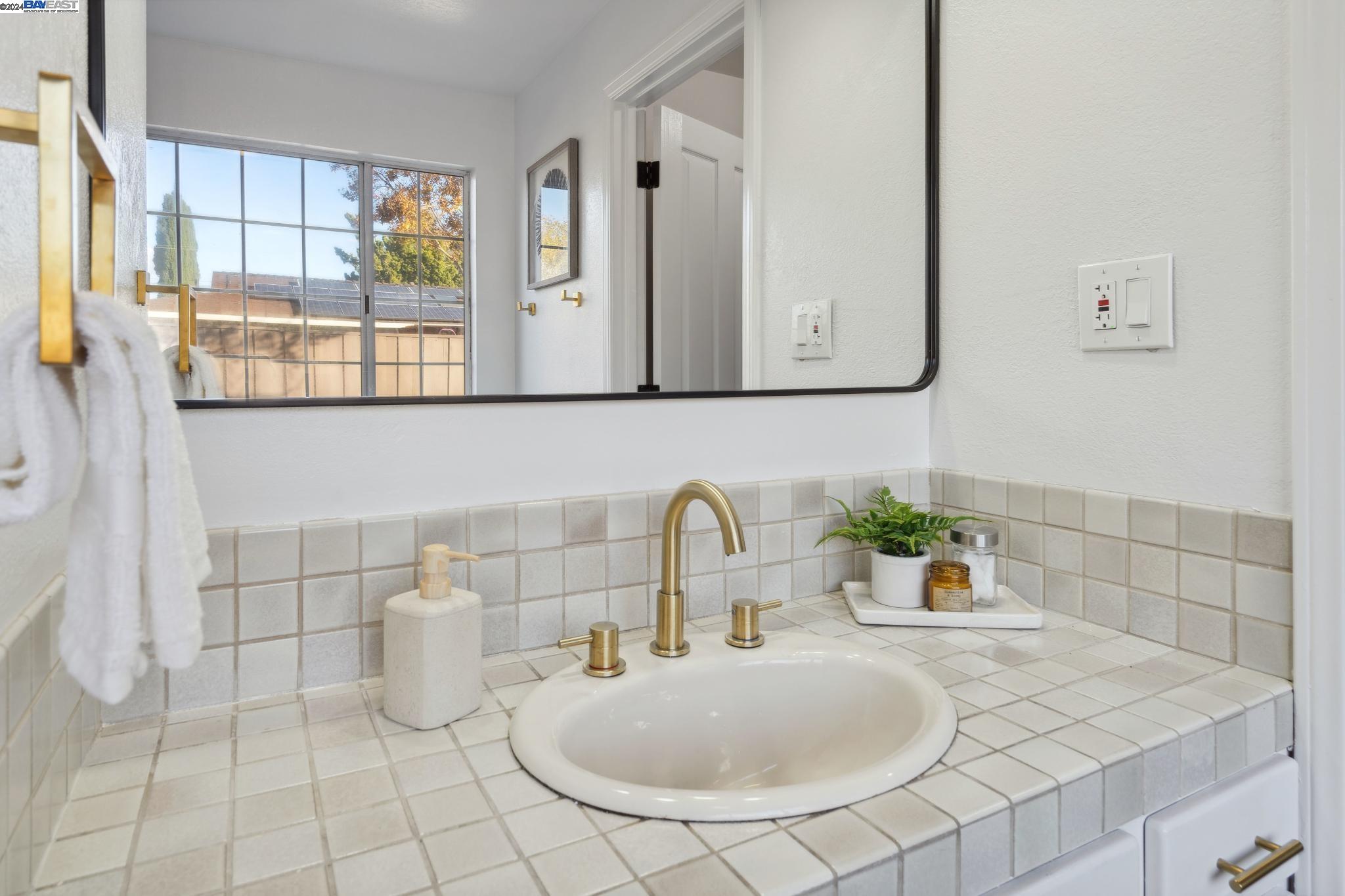 214 Paula Ct
